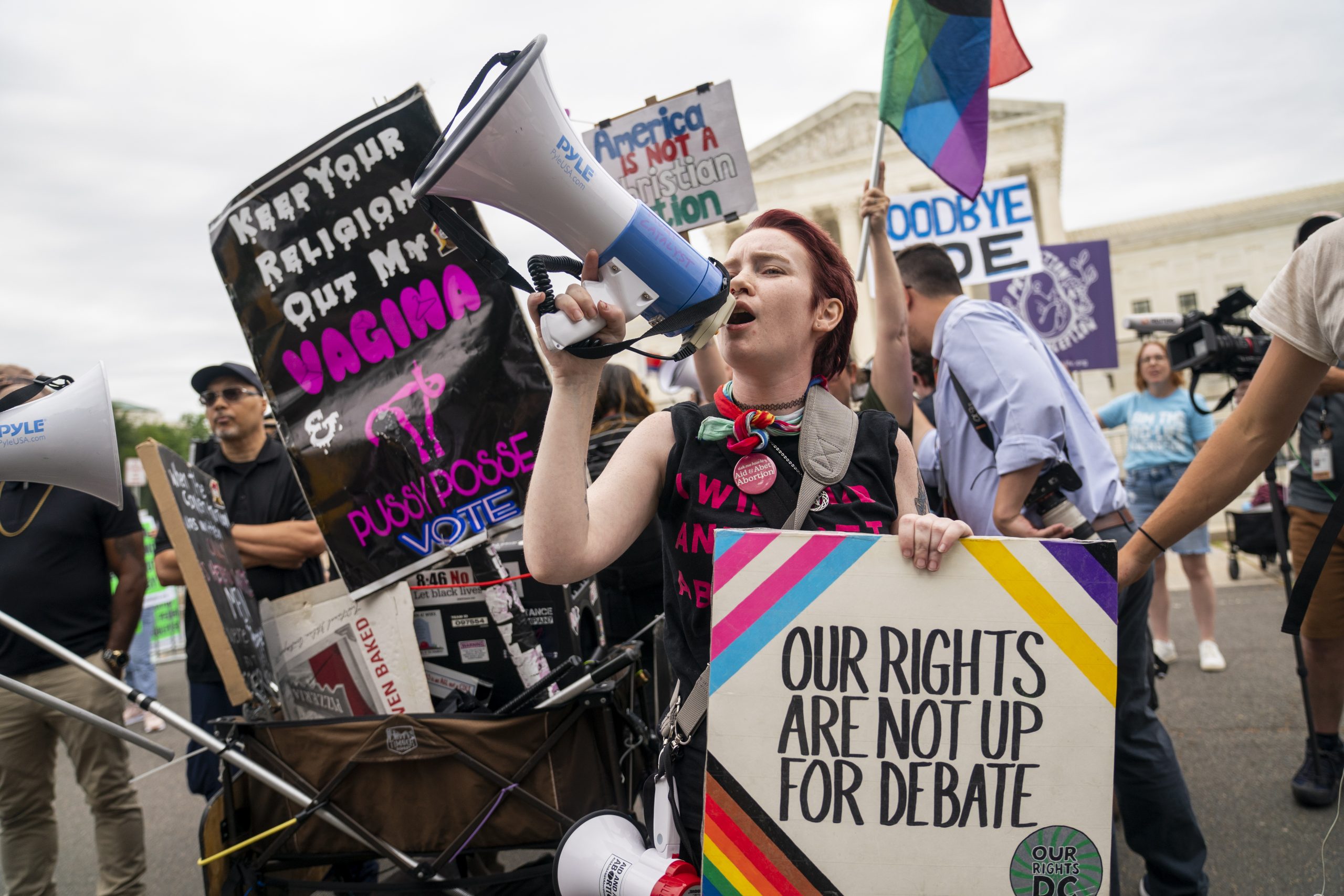 El derecho al aborto en EE.UU. no llega vigente a su 50 aniversario