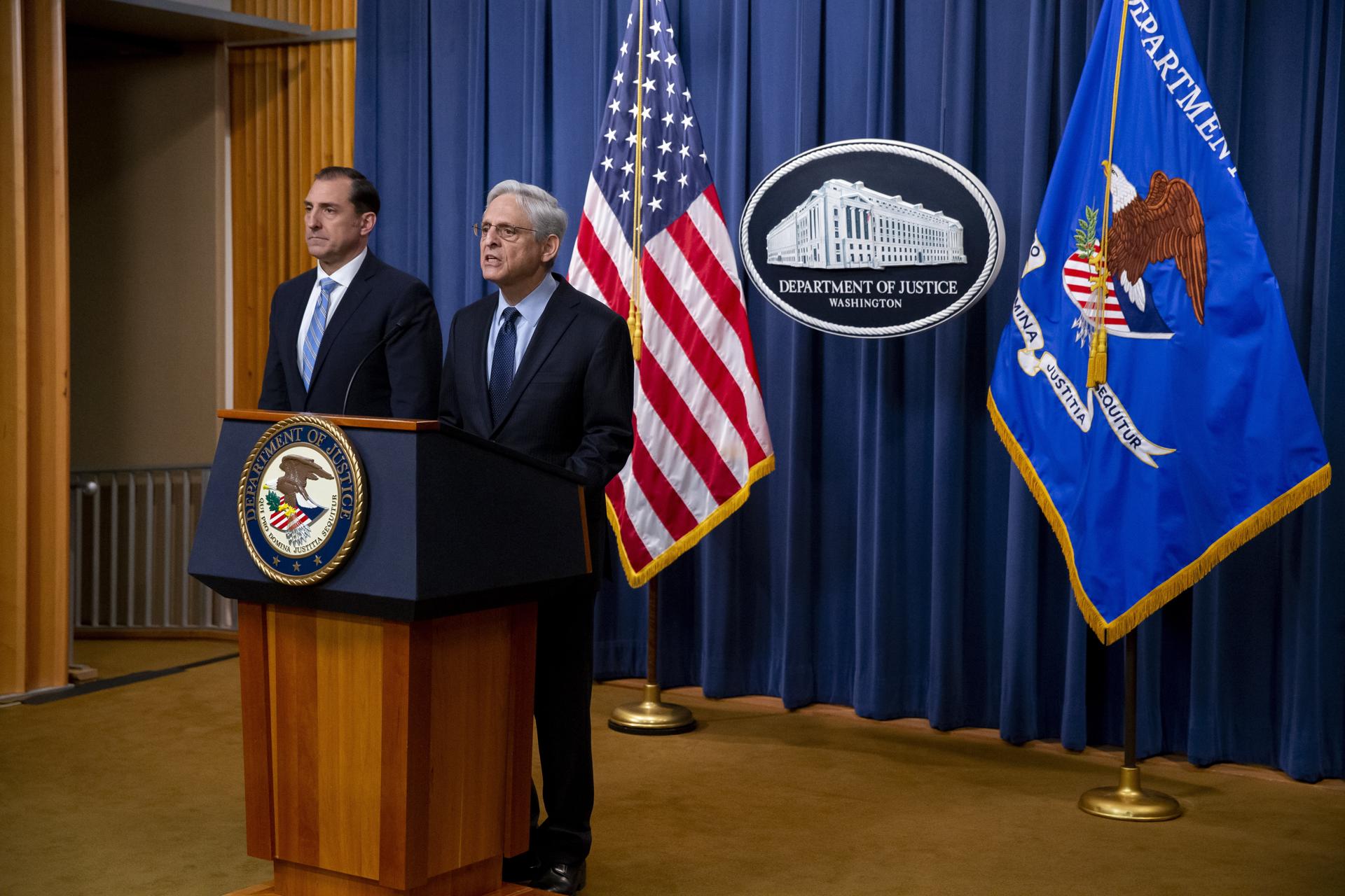 Designan a fiscal especial por documentos clasificados en casas de Biden