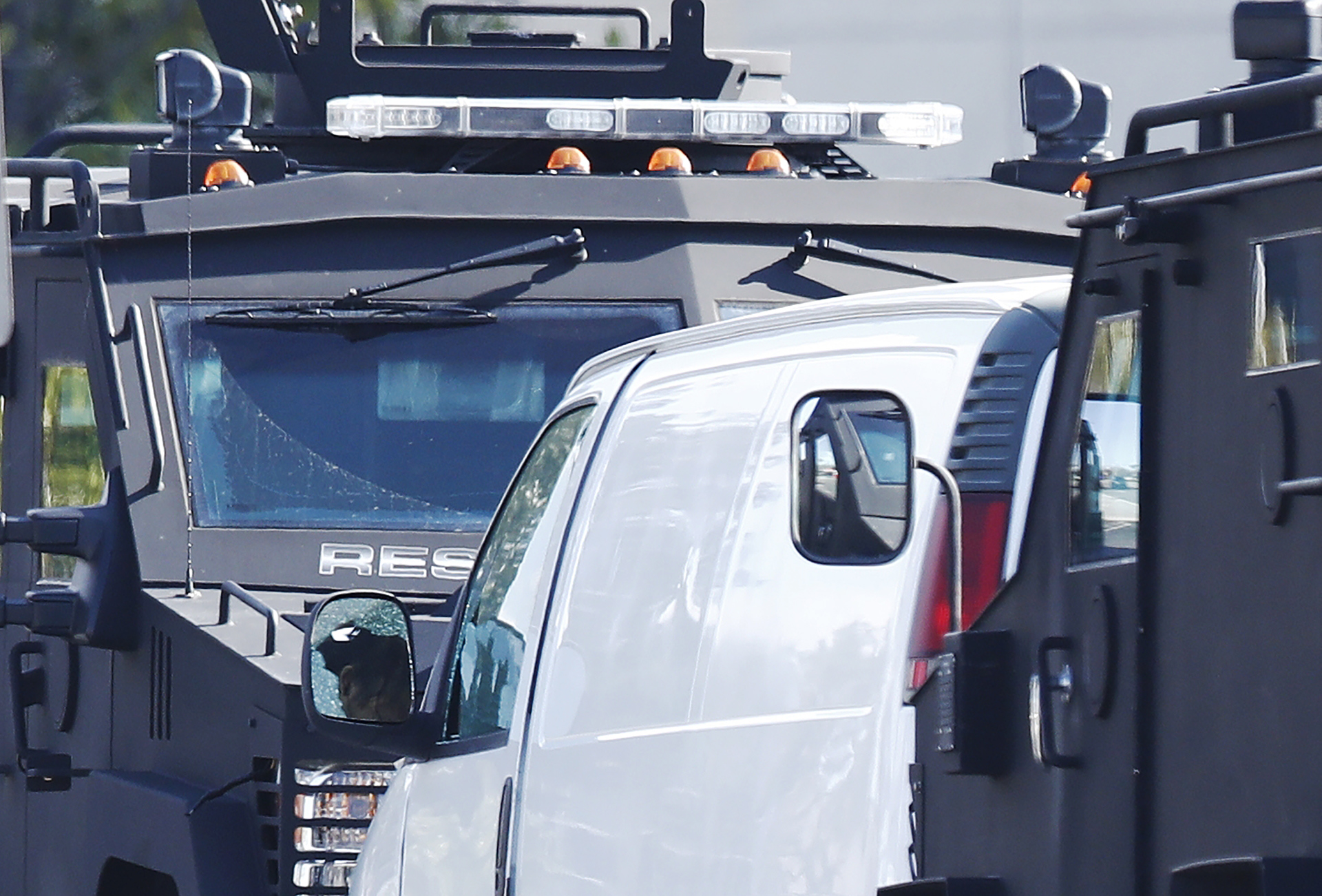 Biden pide apoyo total del FBI a Monterey Park tras el tiroteo masivo Biden pide apoyo total del FBI a Monterey Park tras el tiroteo masivo