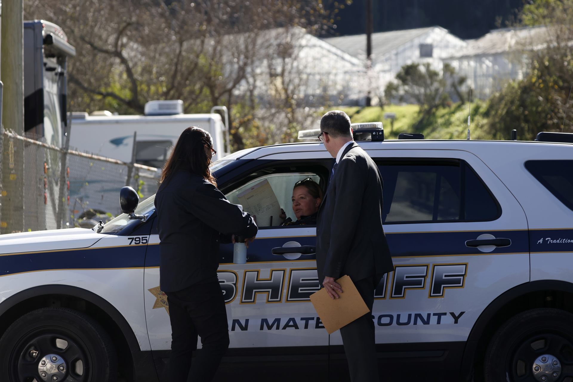 Tiroteo en una granja de California “podría ser” un caso de violencia laboral Tiroteo en una granja de California “podría ser” un caso de violencia laboral
