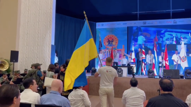 Los más grandes momentos del boxeo en 2022 en imágenes - delegados-de-ucrania-en-la-convencion-wbc60