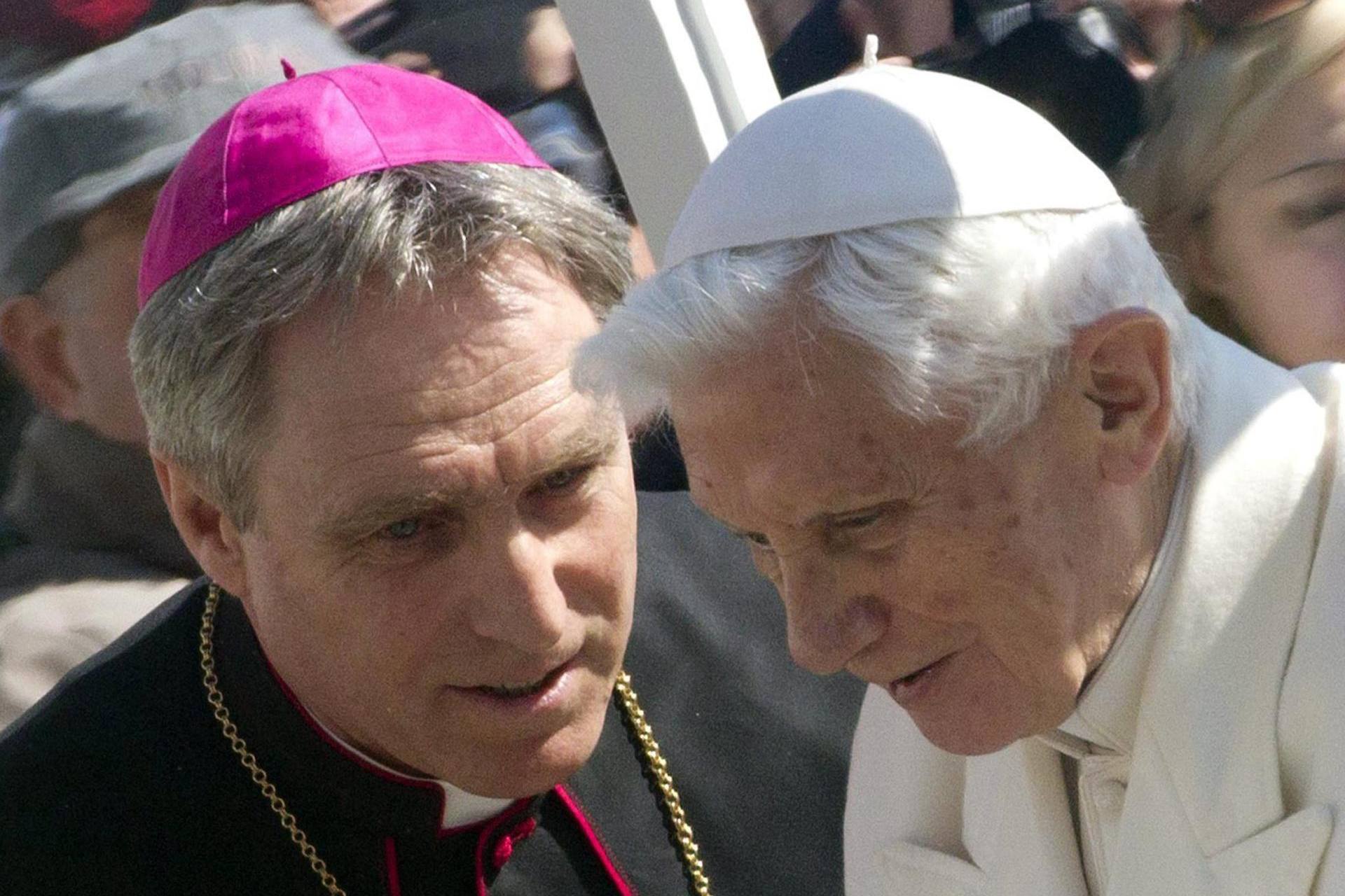 Memorias del secretario de Benedicto XVI sacuden el Vaticano Memorias del secretario de Benedicto XVI sacuden el Vaticano