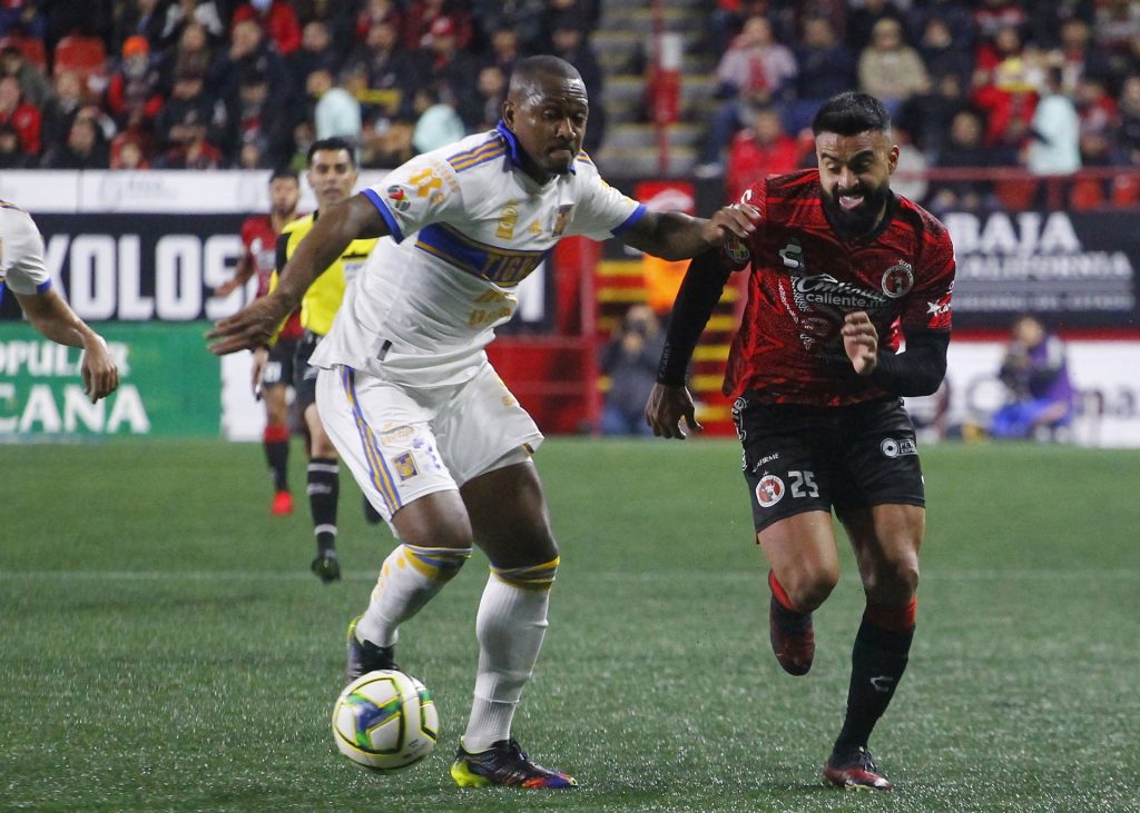 Gignac mantiene a los Tigres en el liderato - gignac-mantiene-a-los-tigres-en-el-liderato-2-1024x731