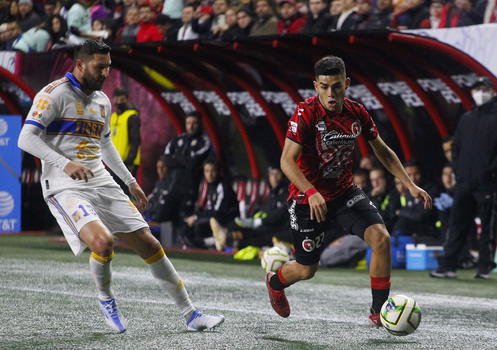 Gignac mantiene a los Tigres en el liderato