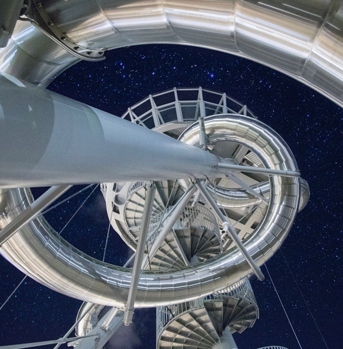 El artista conceptual Carsten Höller y sus 15 resbaladillas