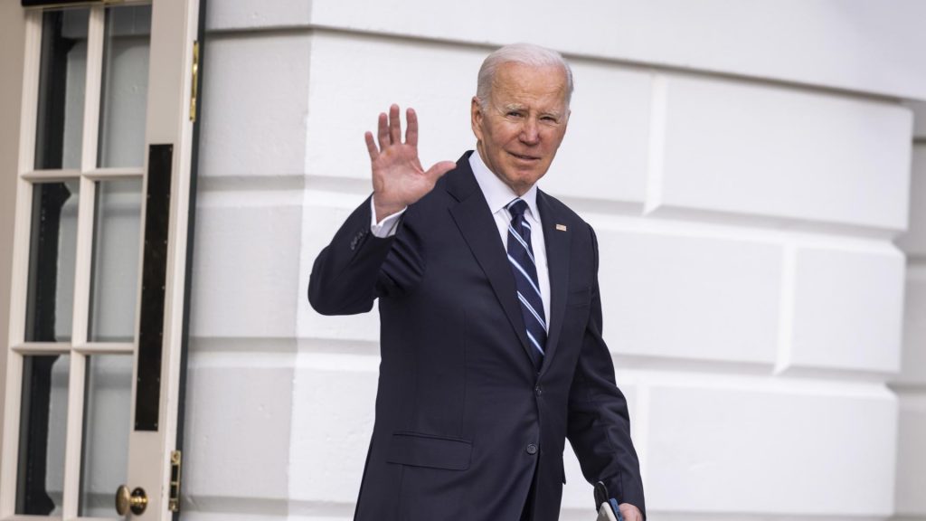 Biden dice no tener remordimientos sobre manejo de documentos clasificados - joe-biden-8-1024x576