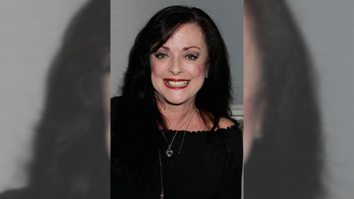 Murió Lisa Loring, la primera actriz que dio vida a la mítica ‘Merlina’ Murió Lisa Loring, la primera actriz que dio vida a la mítica ‘Merlina’