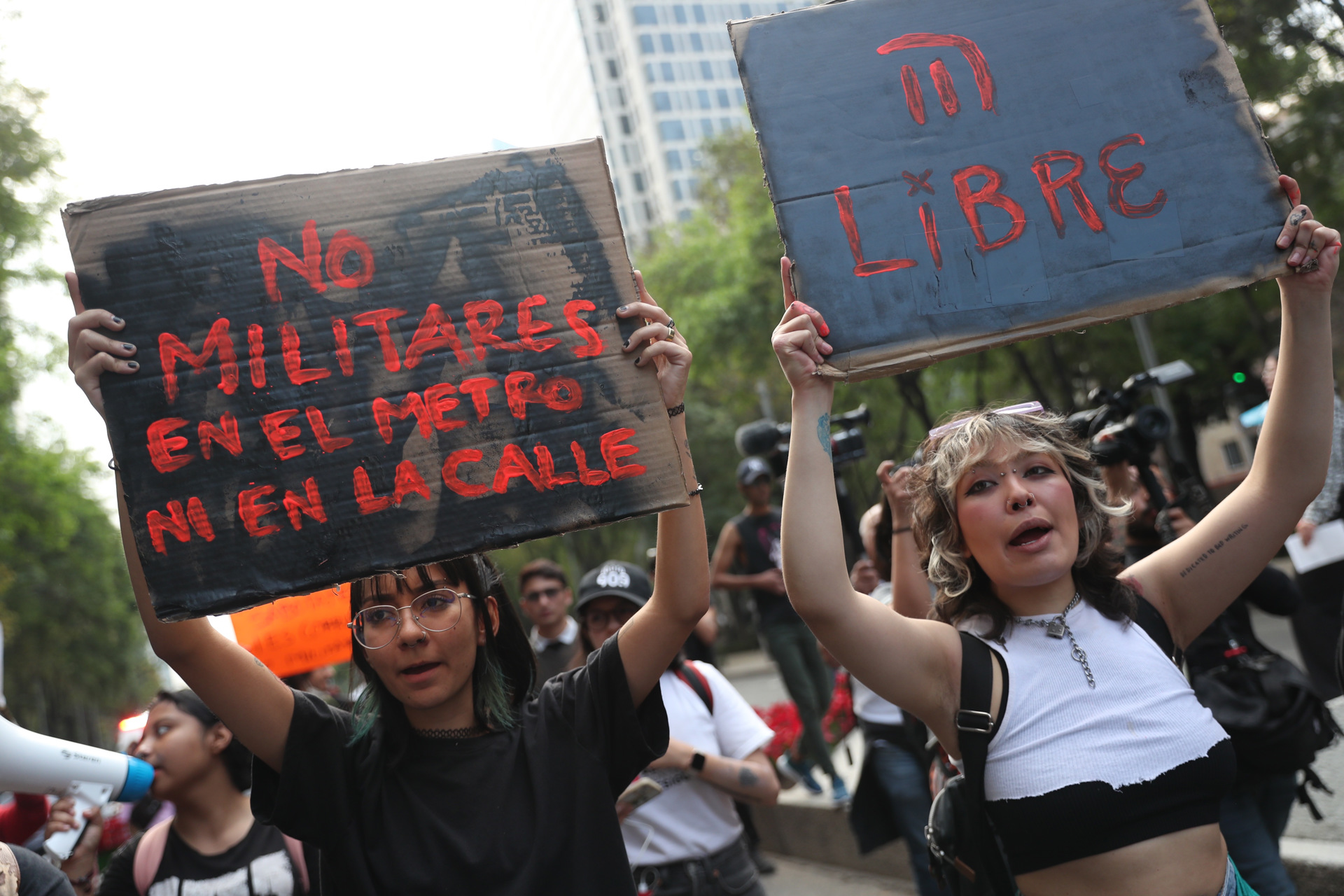 Marchan contra el despliegue de la Guardia Nacional en el Metro; confirman saldo blanco Marchan contra el despliegue de la Guardia Nacional en el Metro; confirman saldo blanco