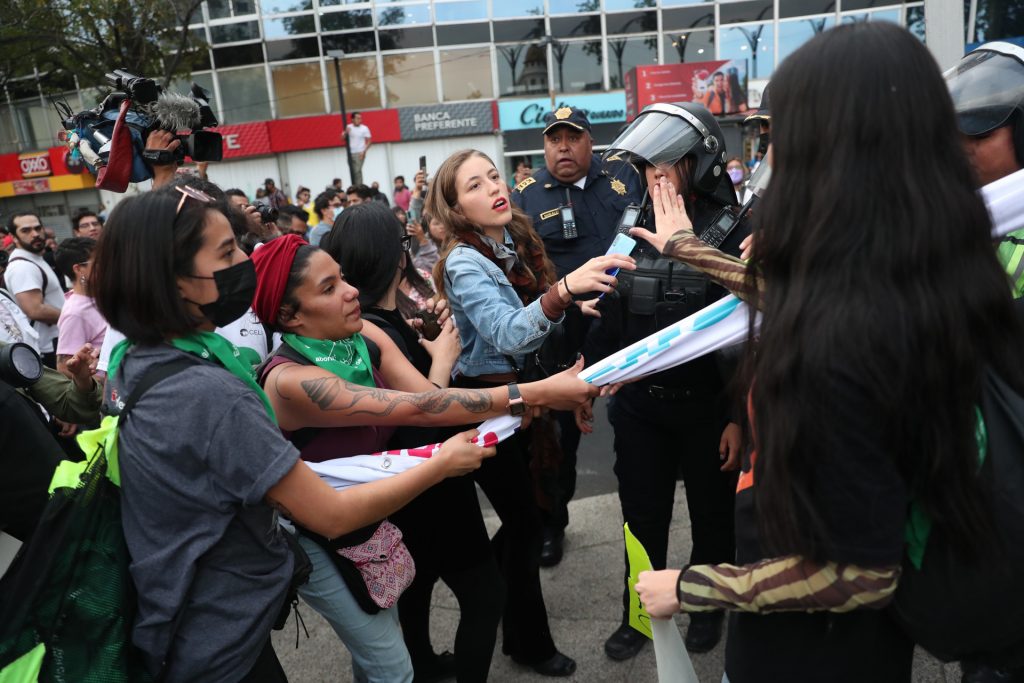 Marchan contra el despliegue de la Guardia Nacional en el Metro; confirman saldo blanco - marchan-contra-el-despliegue-de-la-guardia-nacional-en-el-metro-2-1024x683