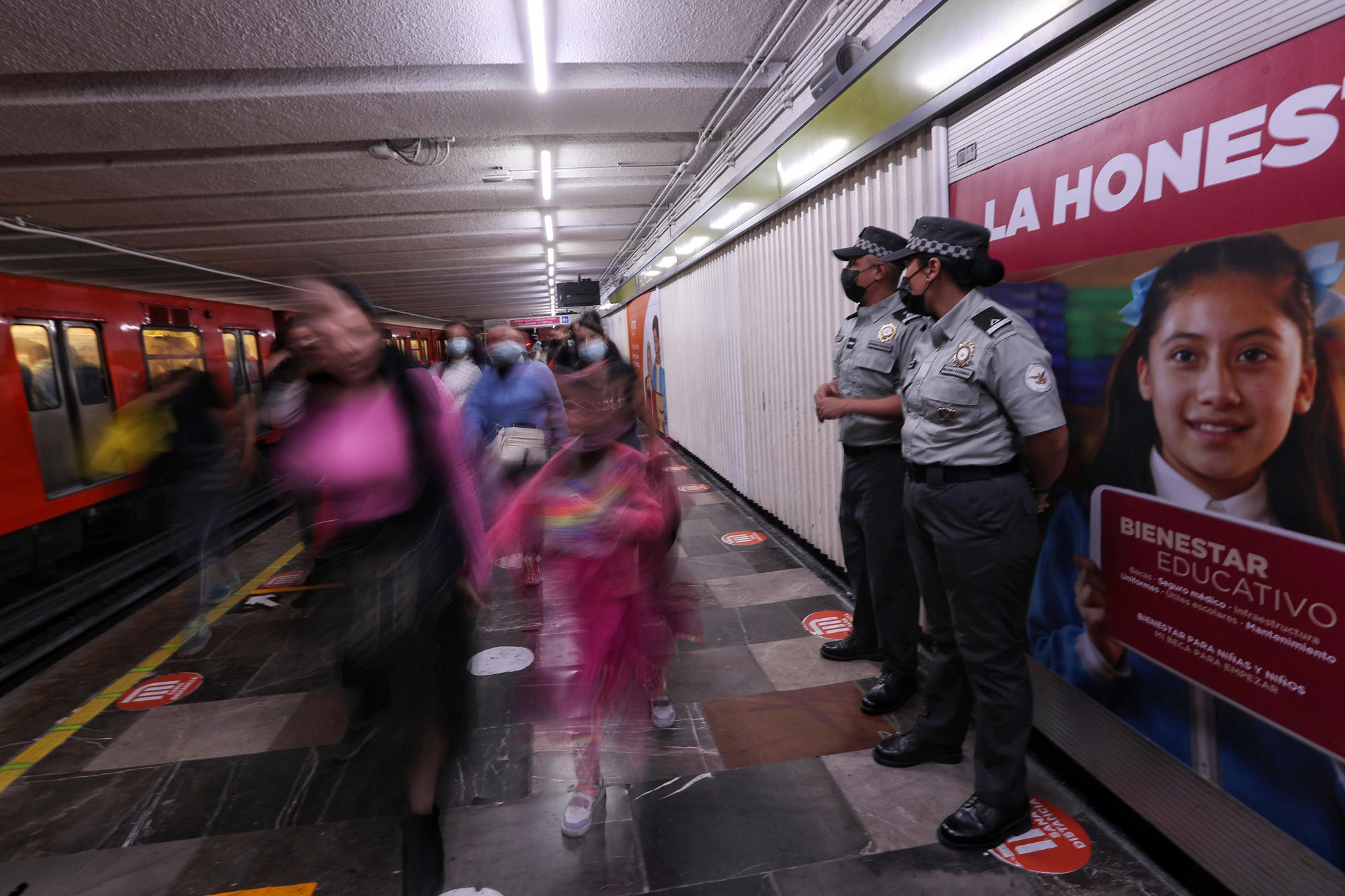 Hay 5 mil 940 elementos de Guardia Nacional desplegados en Metro CDMX Hay 5 mil 940 elementos de Guardia Nacional desplegados en Metro CDMX