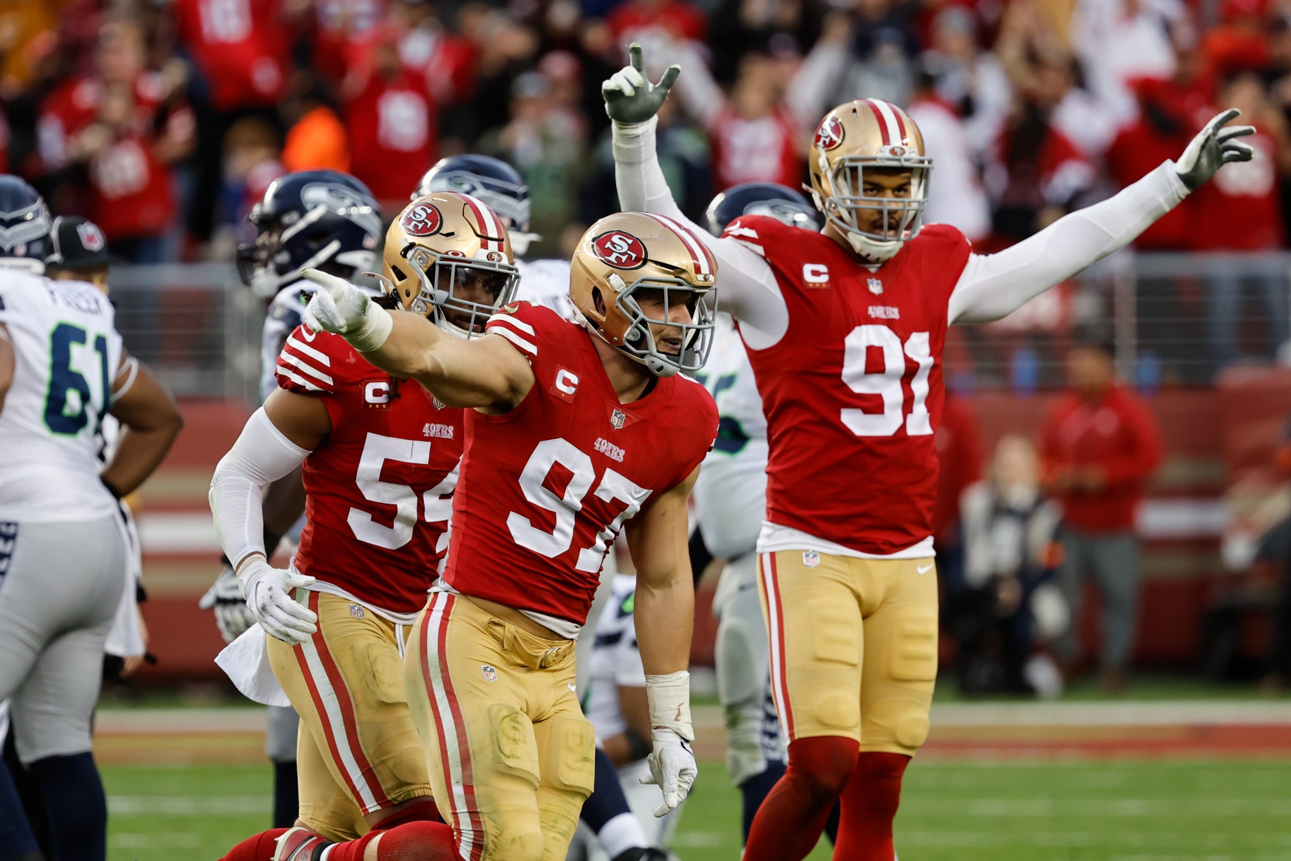 NFL: 49ers apalean a Seahawks y avanzan a ronda divisional
