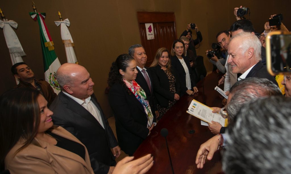 Registran PRI, PAN, PRD y Nueva Alianza coalición "Va por el Estado de México" - pri-pan-prd-nueva-alianza-edomex-coalicion-va-por-el-estado-de-mexico-3-1024x611