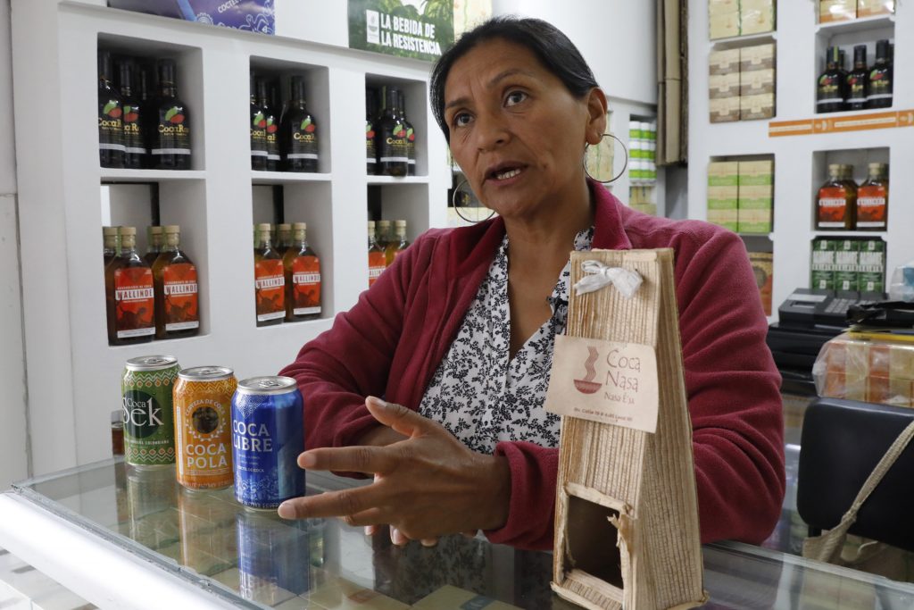 Una cerveza colombiana hace frente a la "satanización" de la hoja de coca - una-cerveza-colombiana-hace-frente-a-la-satanizacion-de-la-hoja-de-coca-2-1024x683