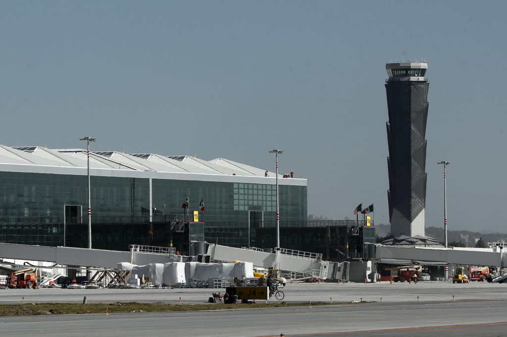Sheinbaum destaca acuerdo aéreo con Estados Unidos, que incluye al AIFA