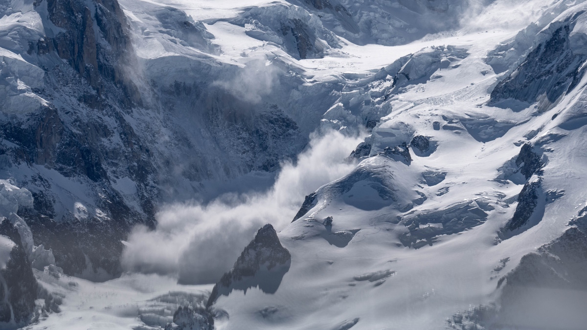Al menos dos turistas polacos mueren en una avalancha en la Cachemira india