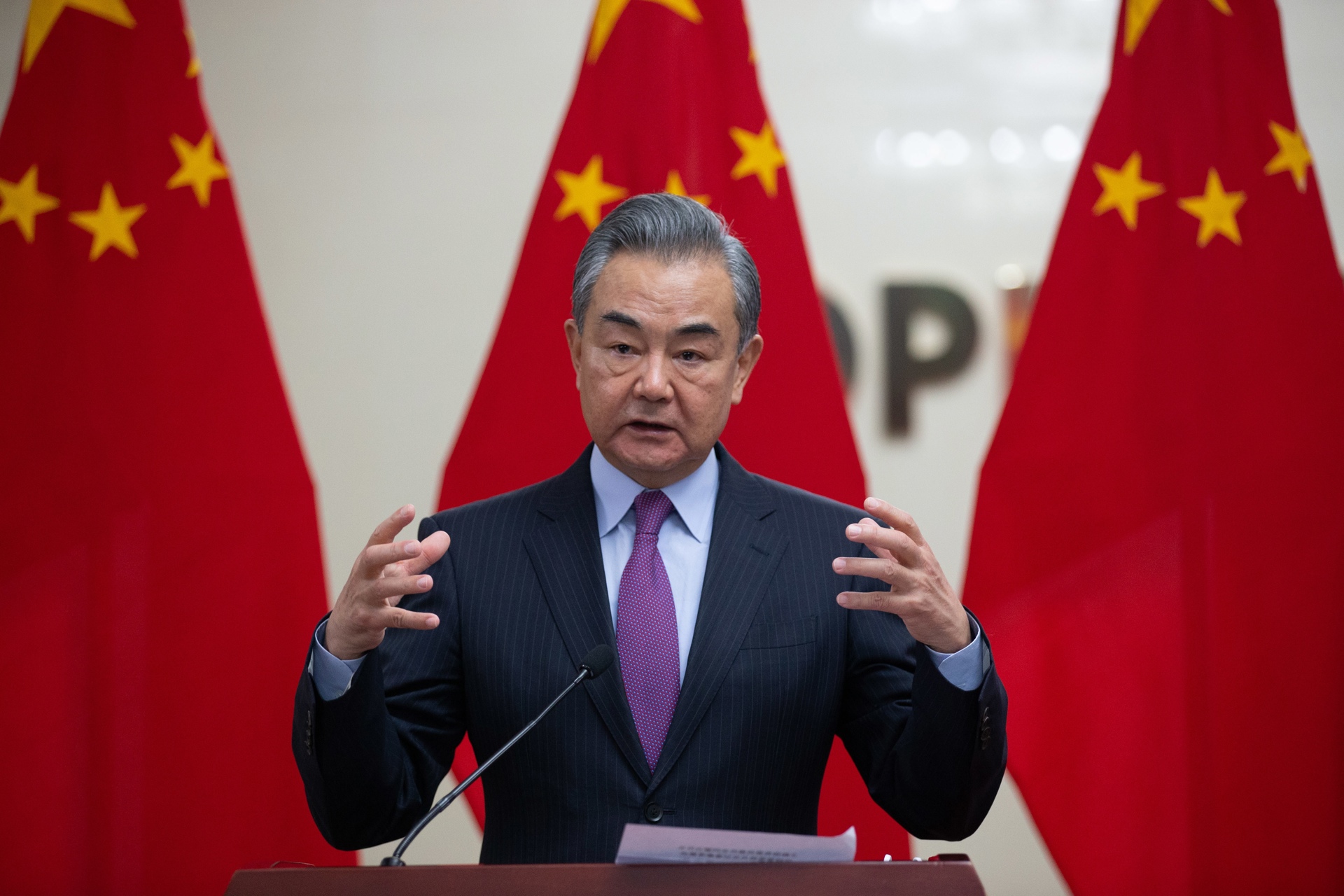 China pide a EE.UU. “mantener la calma” por la crisis del globo espía