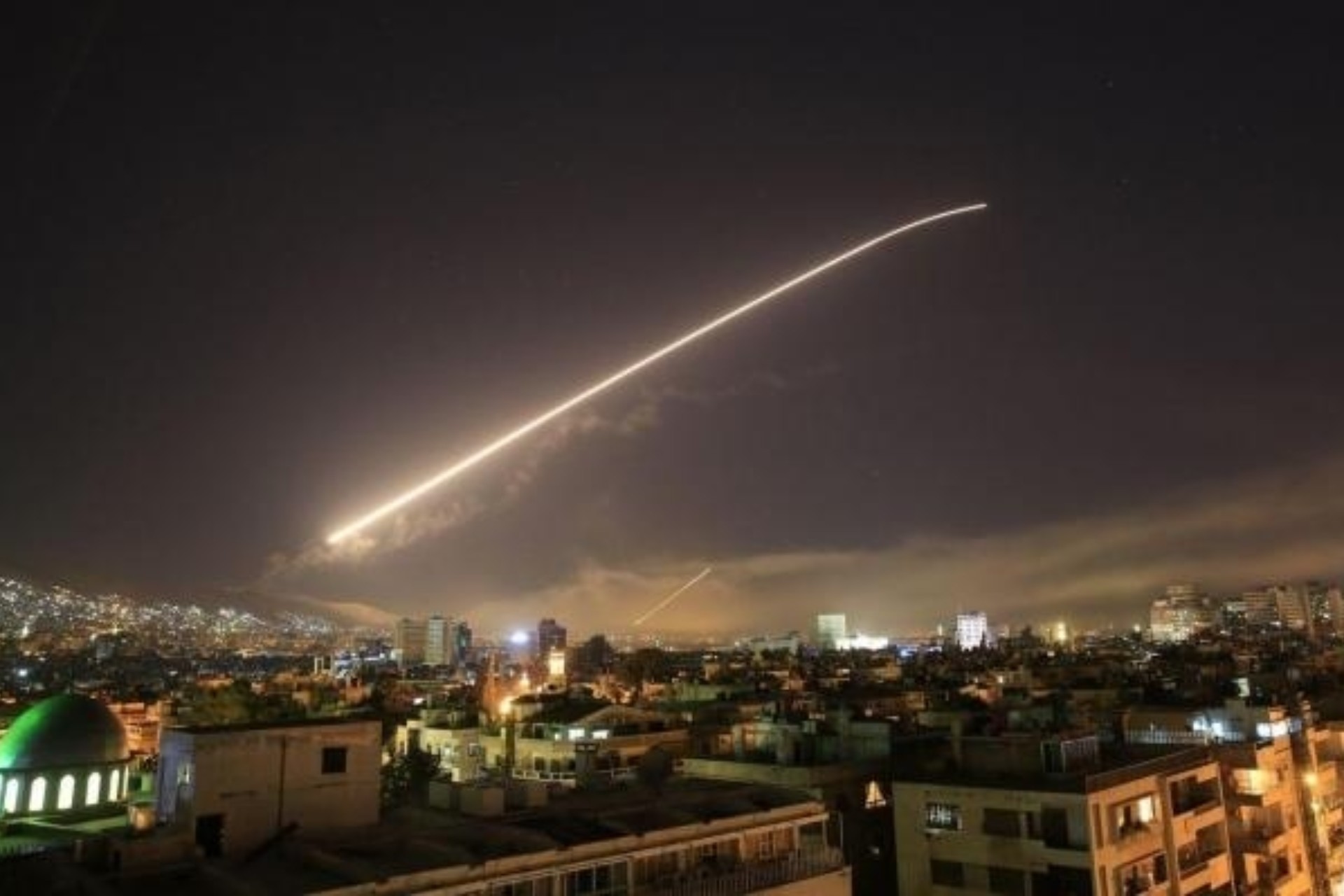 Al menos 15 personas murieron en Damasco por ataque israelí con misiles