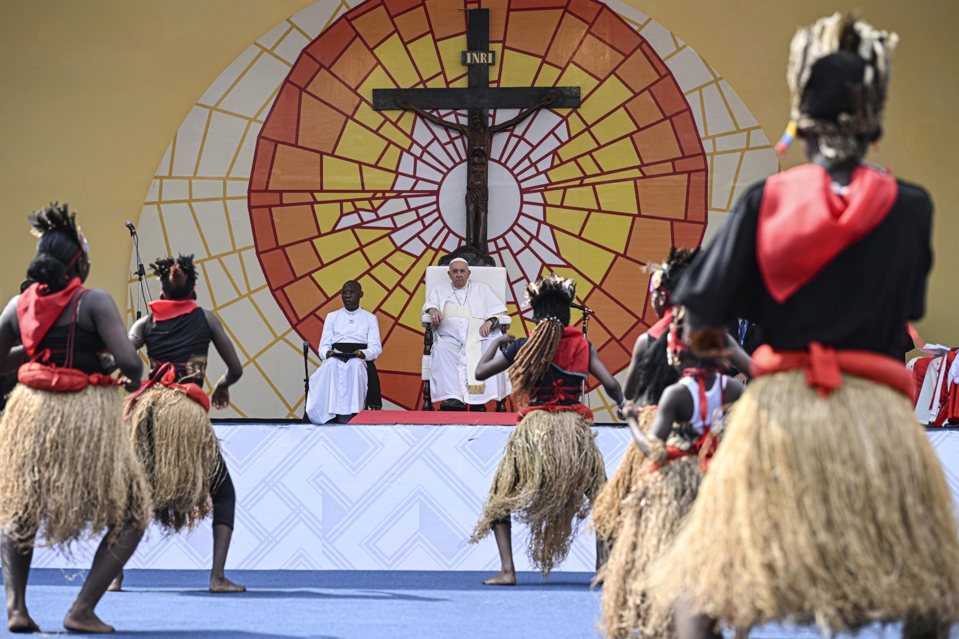 El papa pide a los jóvenes de RD. Congo a oponerse a la corrupción