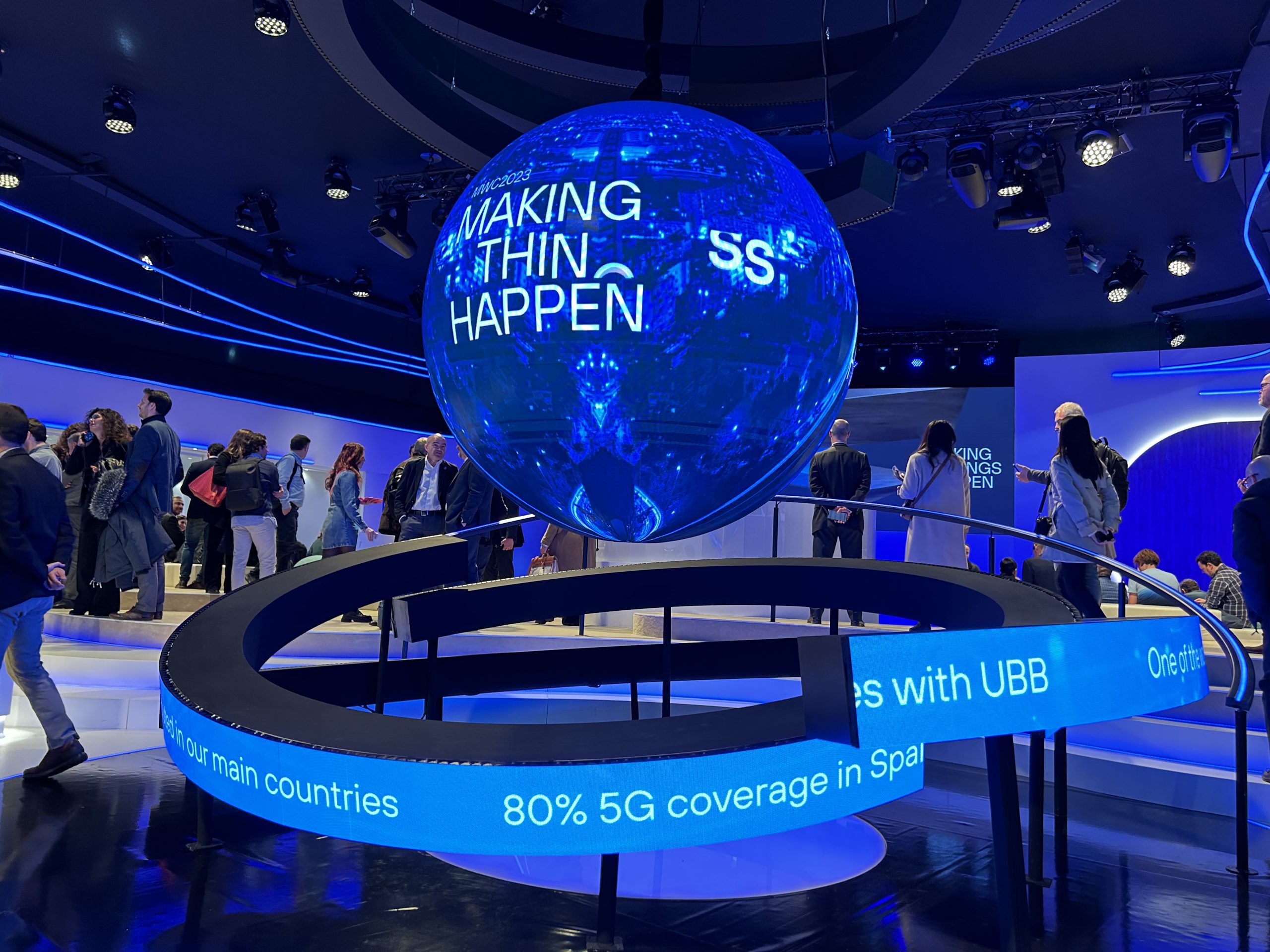 El Rey Felipe VI inaugura el MWC 2023, el evento más grande de movilidad