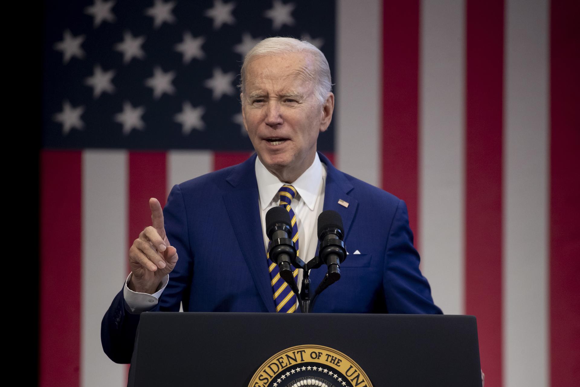 Biden avisa que derribará cualquier objeto volador que amenace a EE.UU.