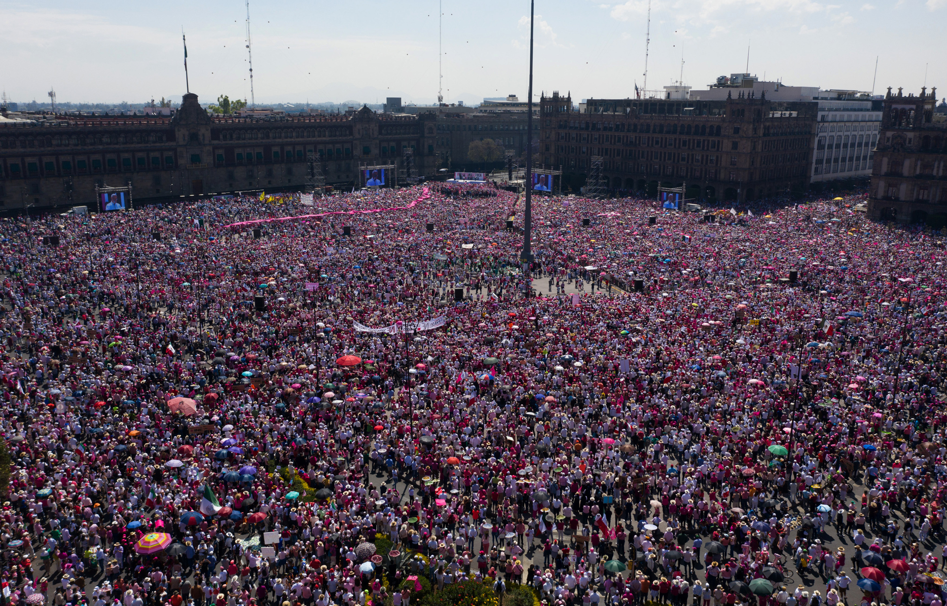 Manifestación en el Zócalo no representa crecimiento de la oposición: Sheinbaum
