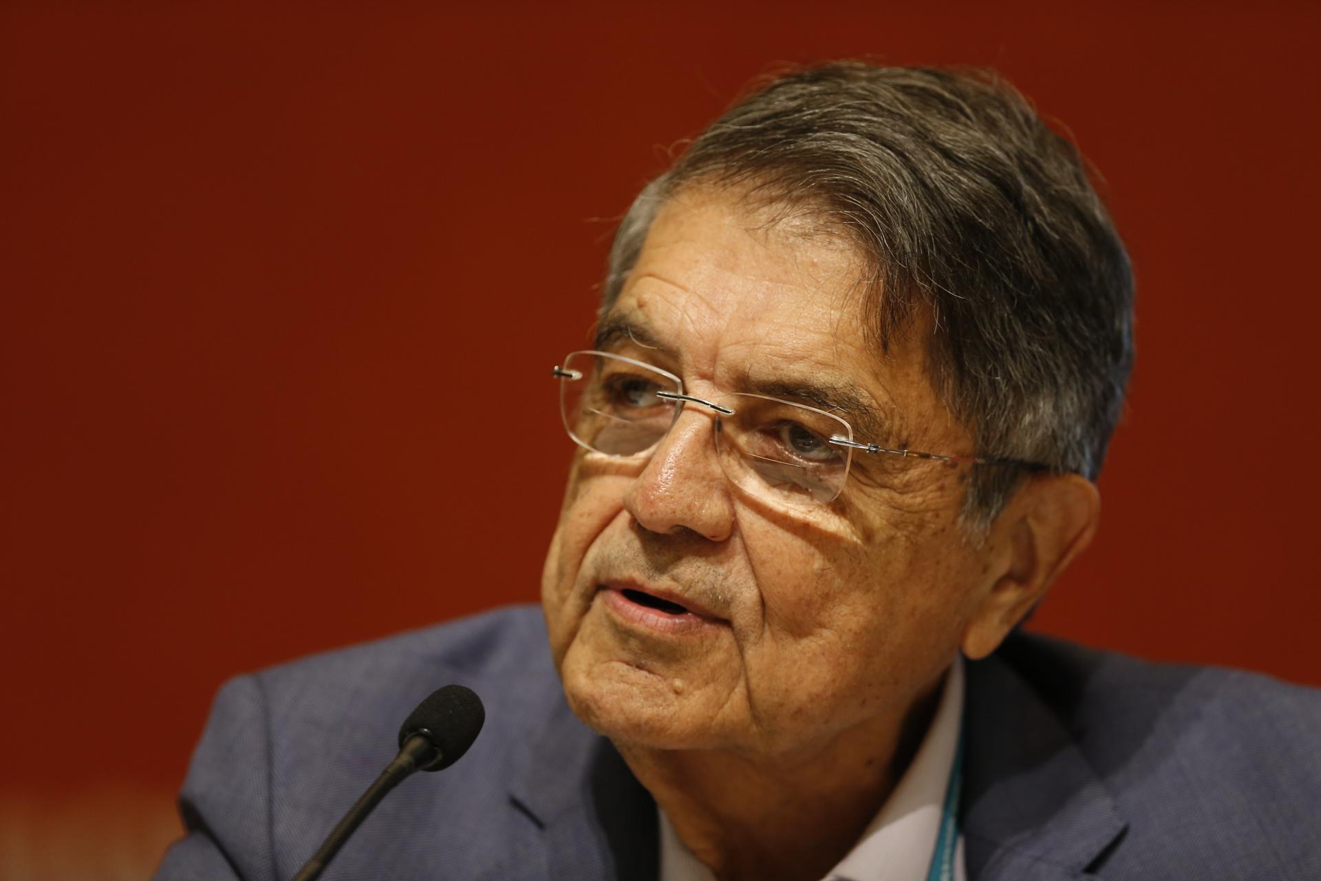 Colombia ofrece la nacionalidad al escritor nicaragüense Sergio Ramírez