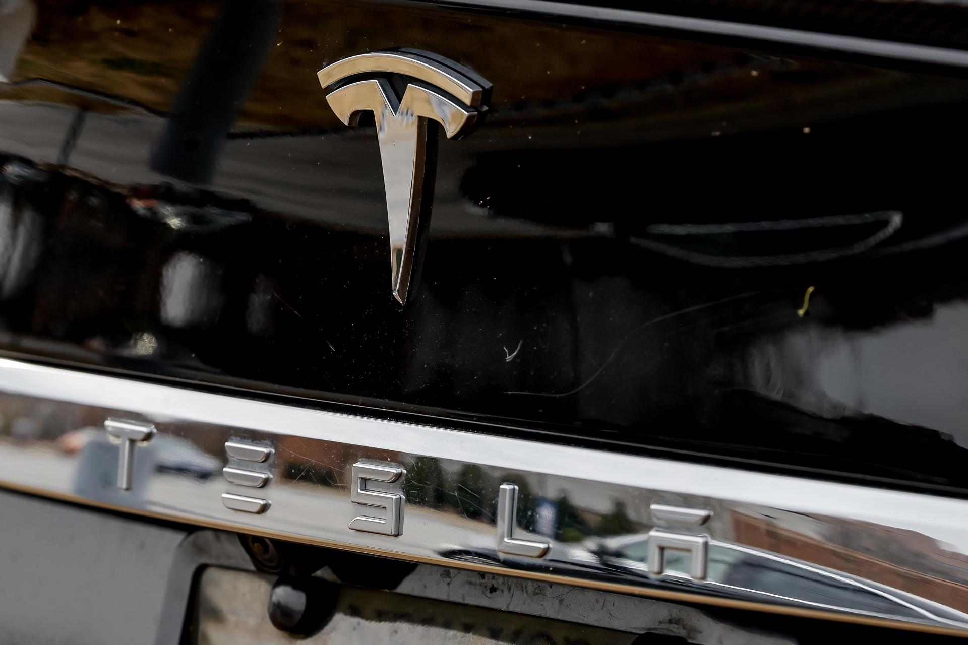 Samuel García afirma que sí hay agua en Nuevo León para planta de Tesla Samuel García afirma que sí hay agua en Nuevo León para planta de Tesla