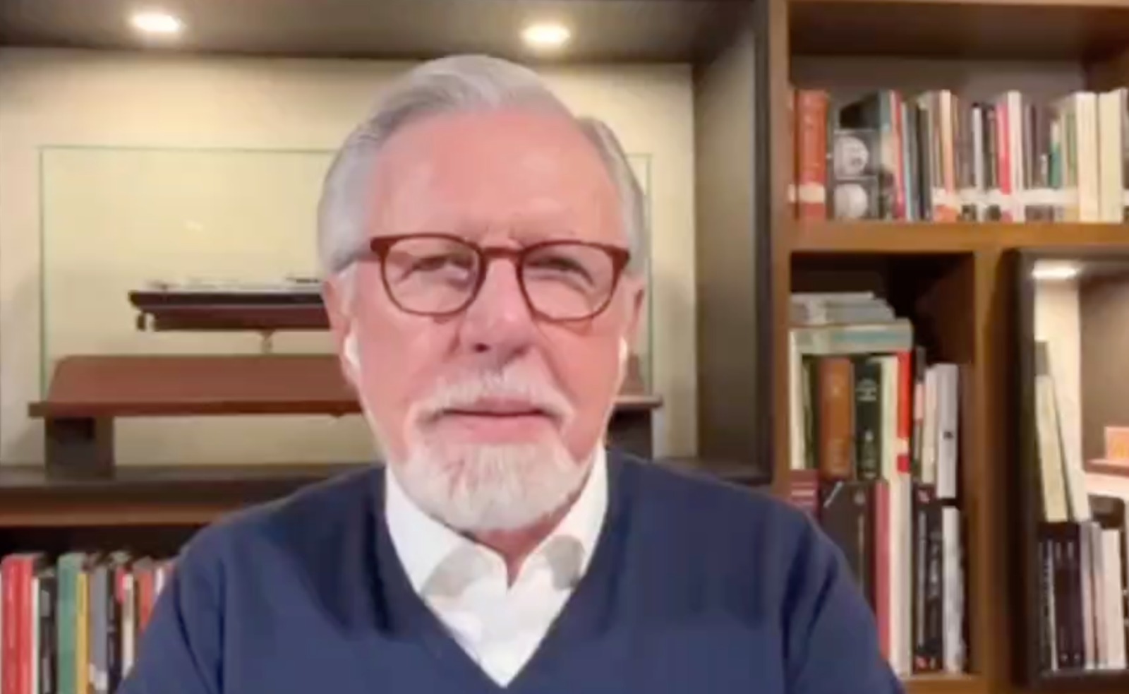 Devaluando al águila azteca