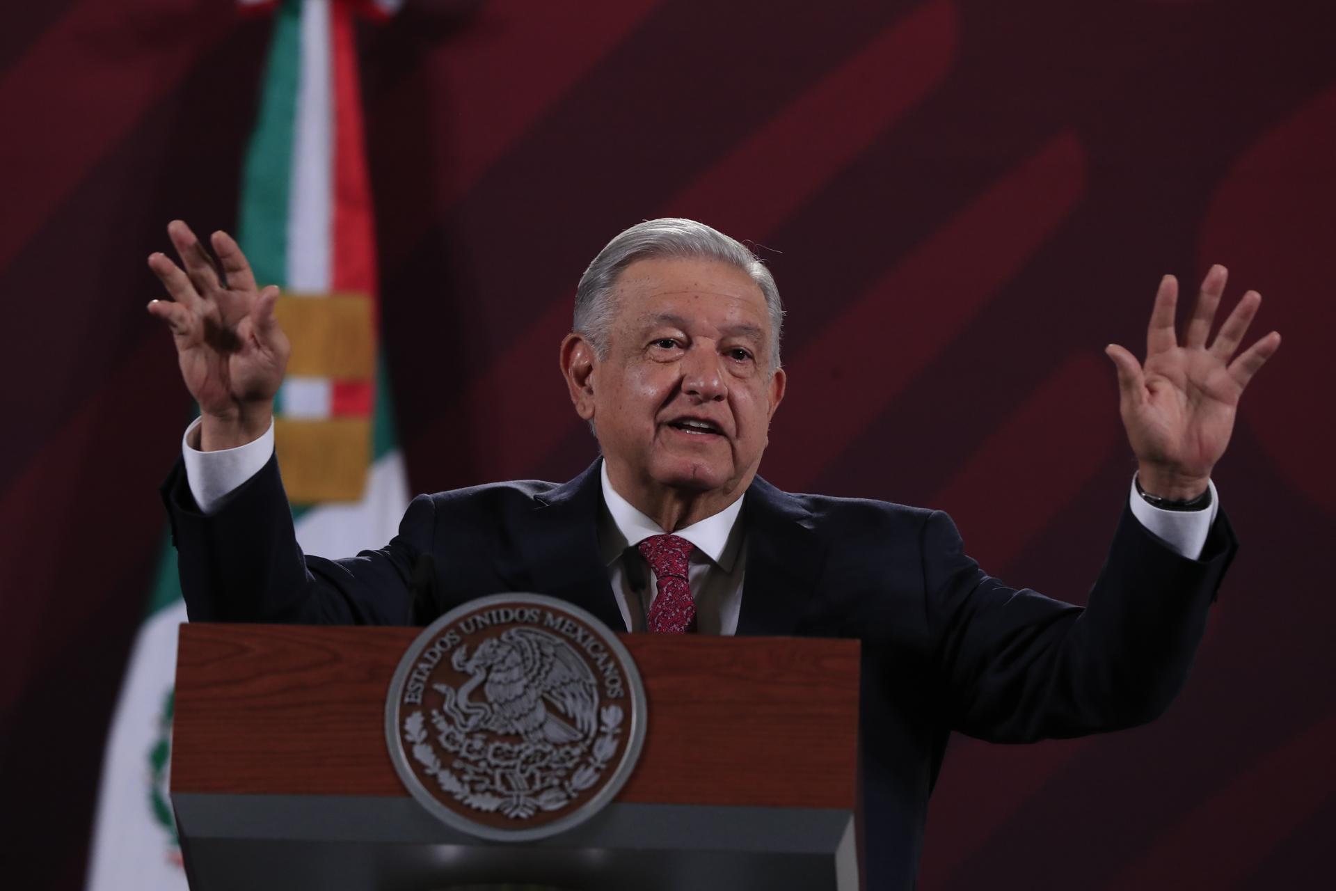 “México preparado para la democracia”: AMLO sobre si el país está listo para una presidenta “México preparado para la democracia”: AMLO sobre si el país está listo para una presidenta