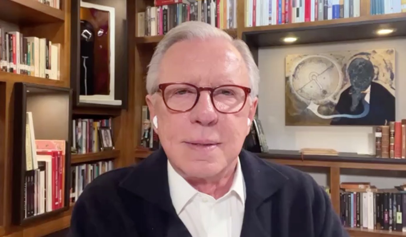 ¡Las noticias! Hospitalizan al papa Francisco por problemas respiratorios y cardiacos