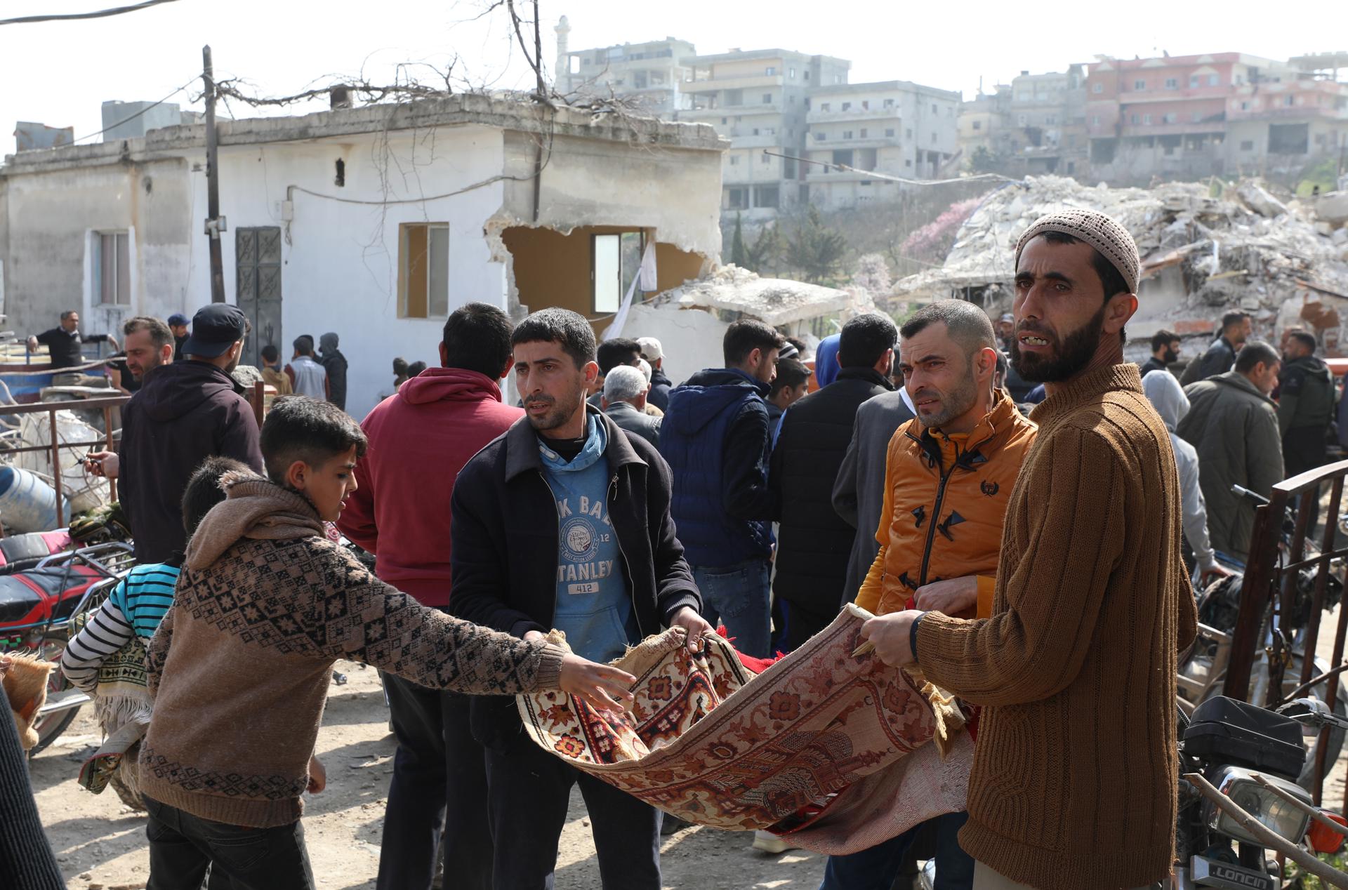 Las heridas que el terremoto dejó en Siria siguen abiertas un mes después Las heridas que el terremoto dejó en Siria siguen abiertas un mes después