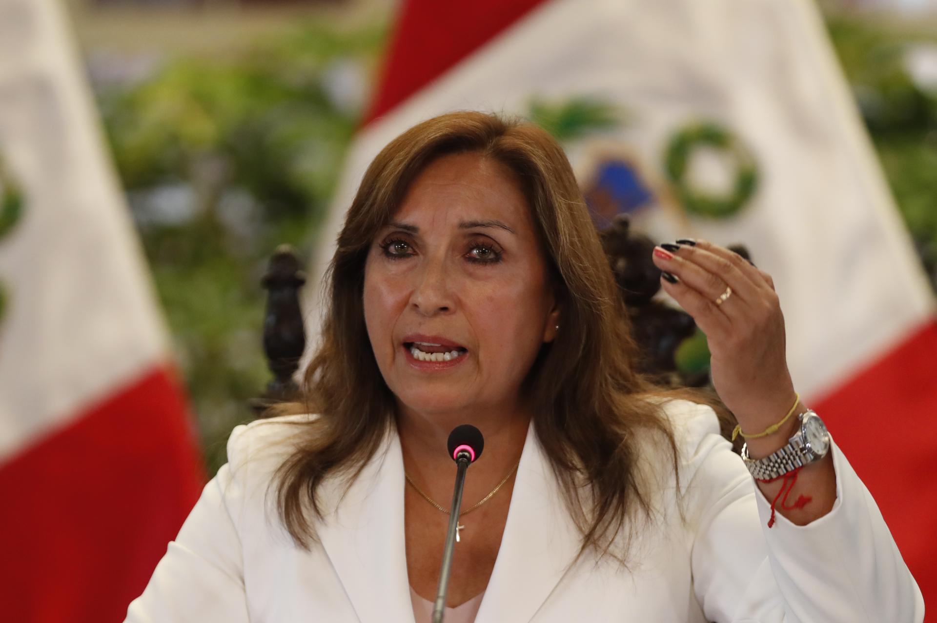 Dina Boluarte rendirá testimonio a la Fiscalía por muertes en protestas Dina Boluarte rendirá testimonio a la Fiscalía por muertes en protestas