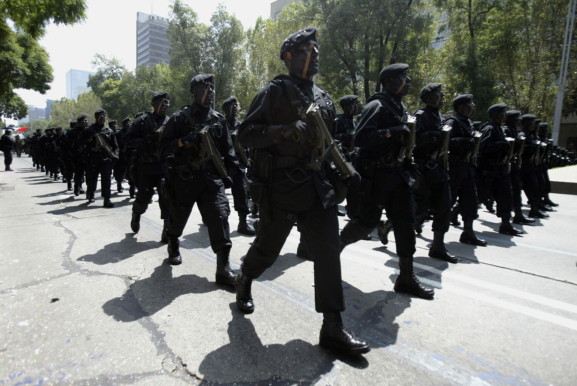 Ejército espió con Pegasus al activista Raymundo Ramos, denuncia ONG Ejército espió con Pegasus al activista Raymundo Ramos, denuncia ONG