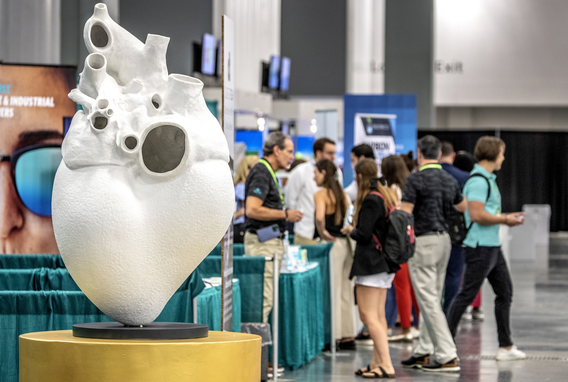 El arte como compromiso por crisis climática en el foro Aspen de Miami Beach