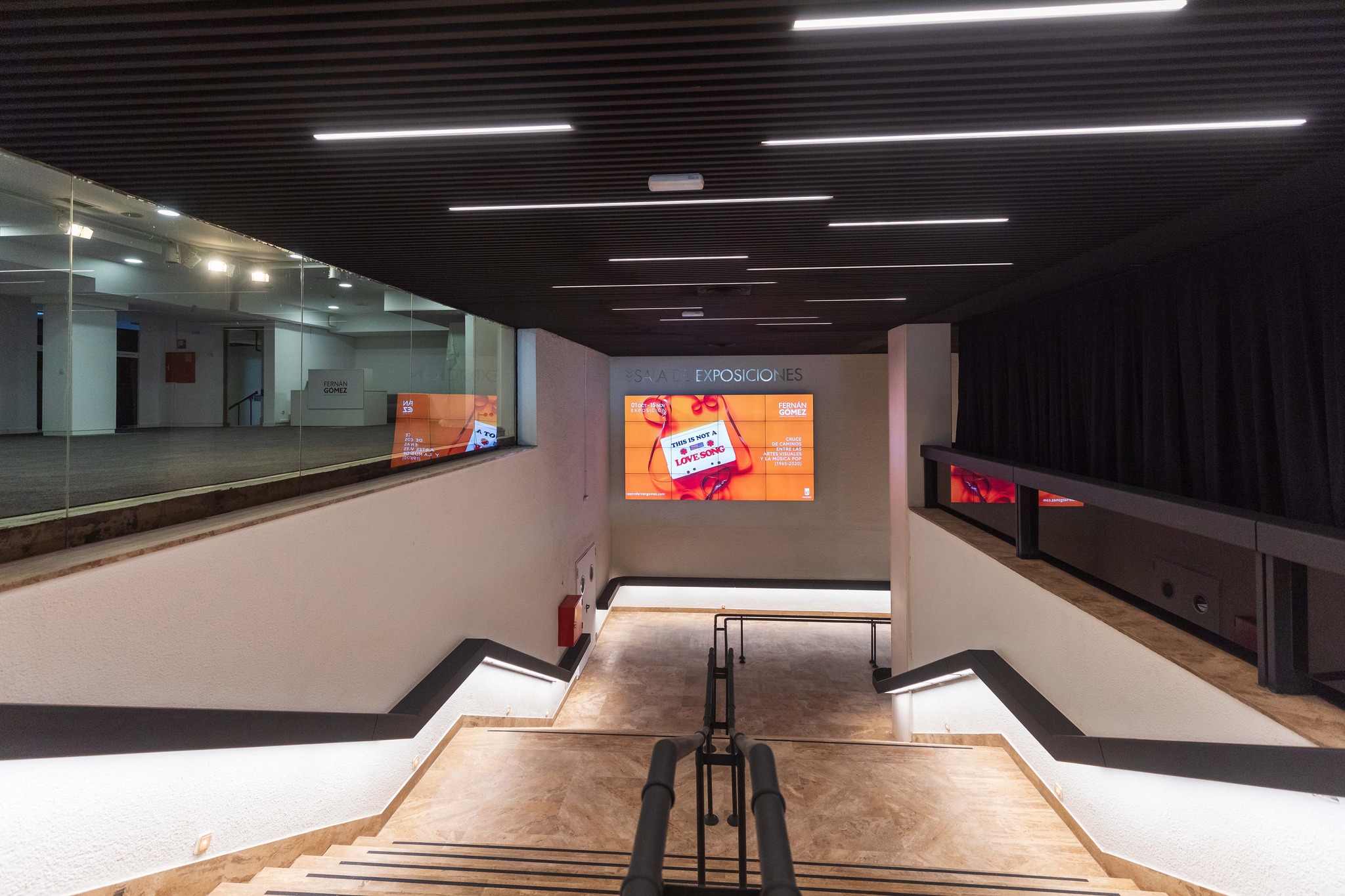 El Fernán Gómez acoge la exposición ‘Cuarentamasuno’ de Roberto Verino