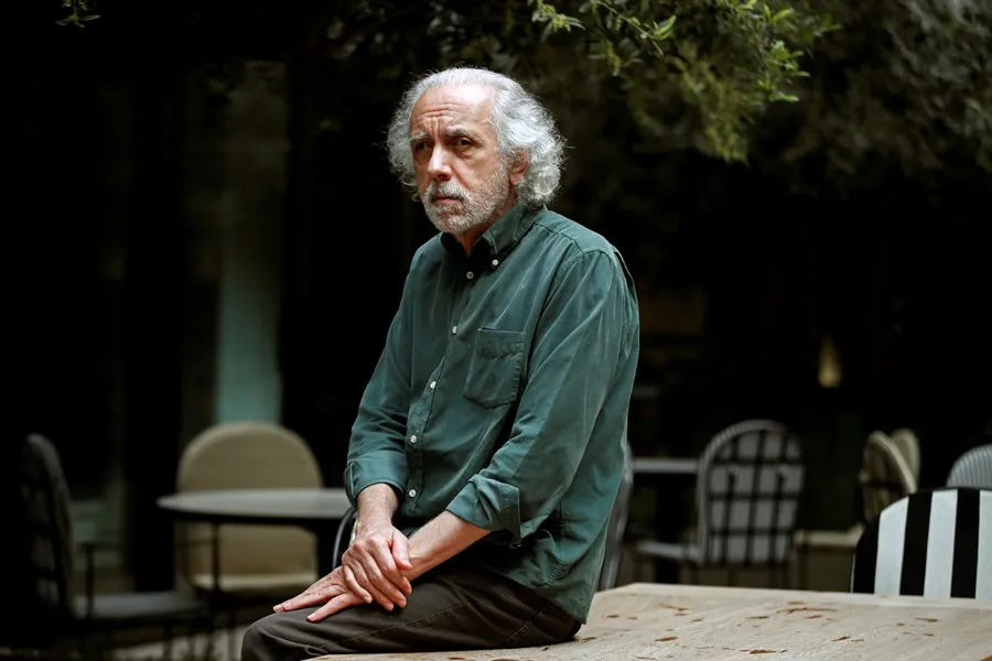 No me da la gana adaptarme a un teléfono móvil: Fernando Trueba