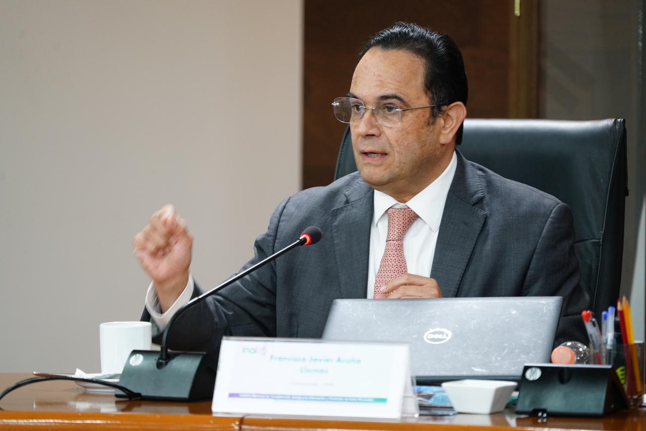 Francisco Javier Acuña Llamas se despide del Inai