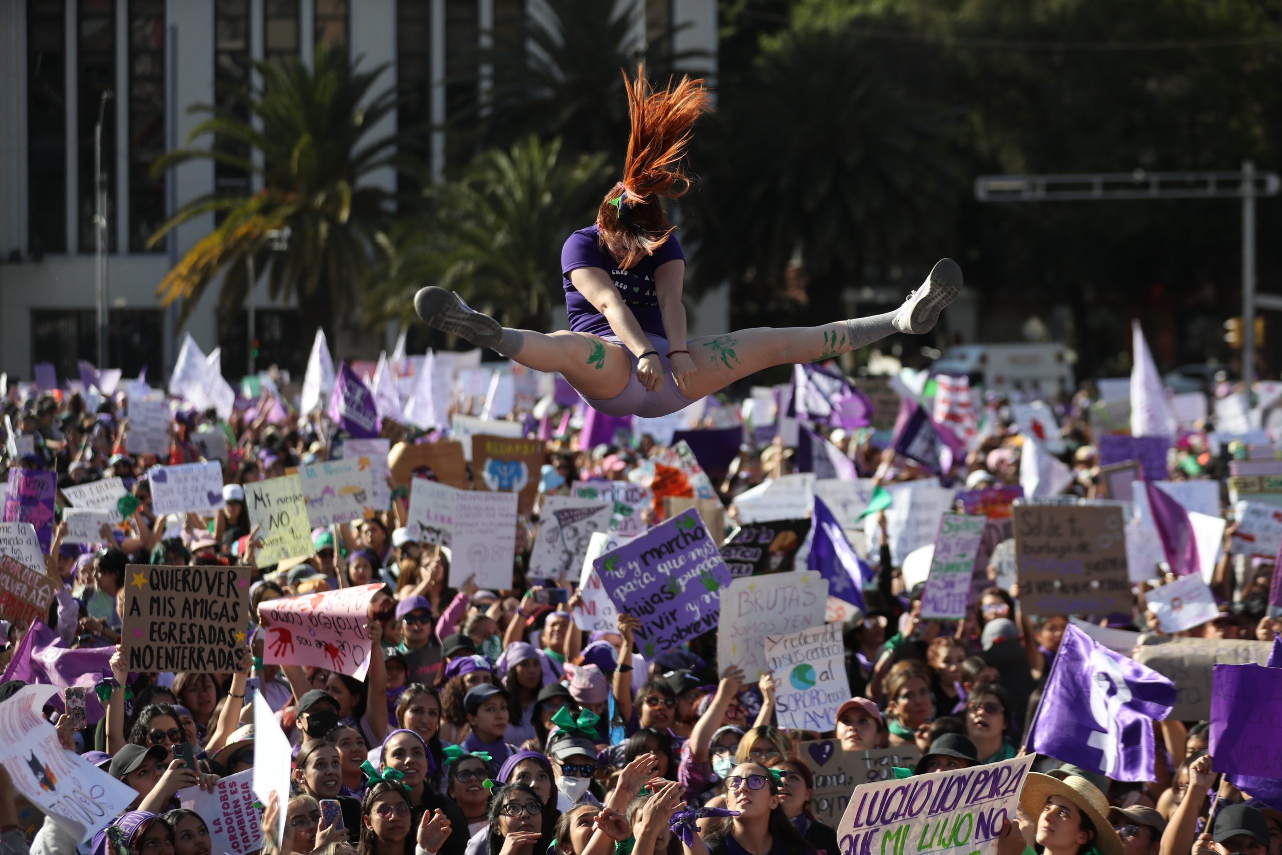 Mexicanas exigen terminar con la discriminación de minorías en el Día Internacional de la Mujer Mexicanas exigen terminar con la discriminación de minorías en el Día Internacional de la Mujer