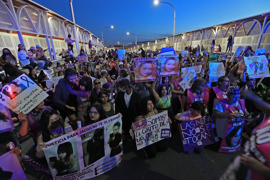 Mujeres exigen justicia en la frontera norte de México - marcha-en-ciudad-juarez1-1024x682