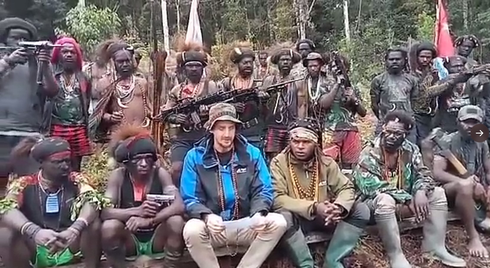 El piloto neozelandés secuestrado: “Me liberarán cuando Papúa sea independiente”