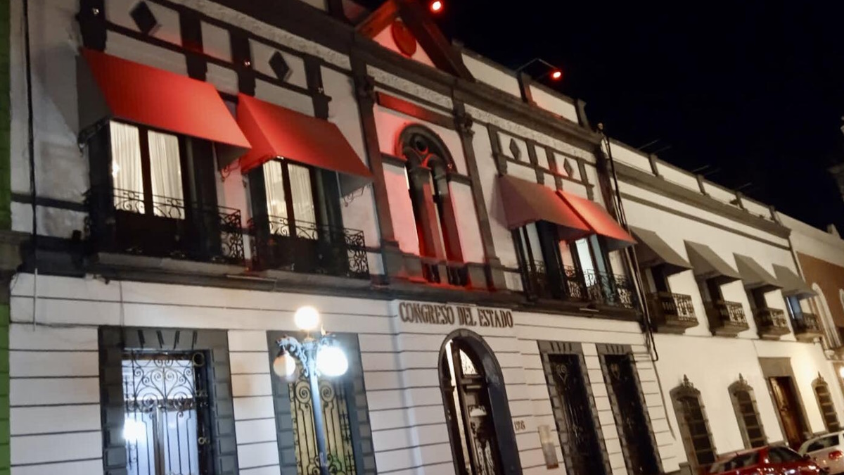 Puebla aprueba ley para considerar ataques con ácido como tentativa de feminicidio Puebla aprueba ley para considerar ataques con ácido como tentativa de feminicidio