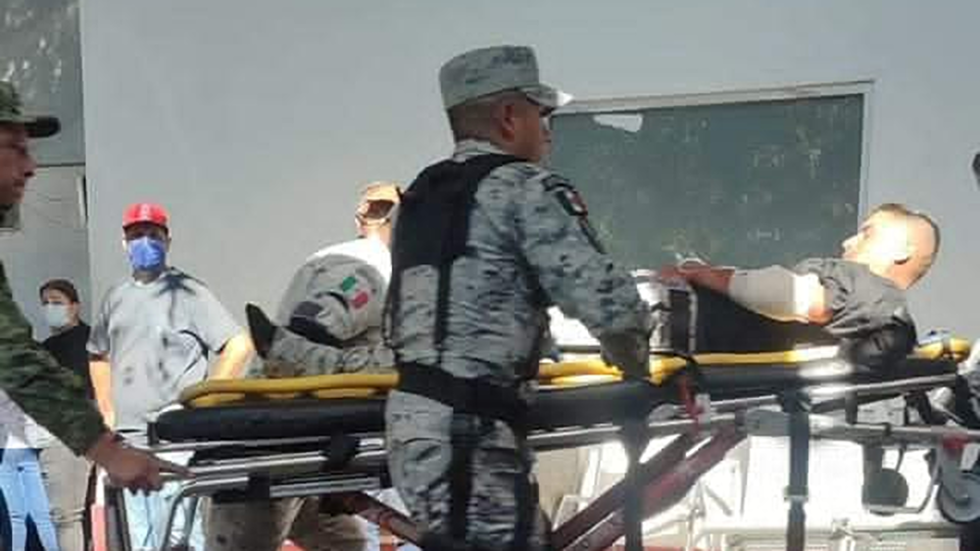 Guardia nacional hiere por accidente a compañeros durante práctica de tiro Guardia nacional hiere por accidente a compañeros durante práctica de tiro