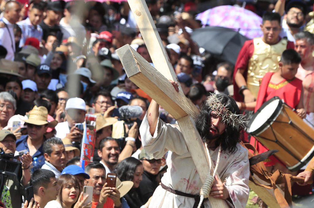 Viacrucis de Iztapalapa resiste a su segunda pandemia - iztapalapa-semana-santa-2023-1024x677