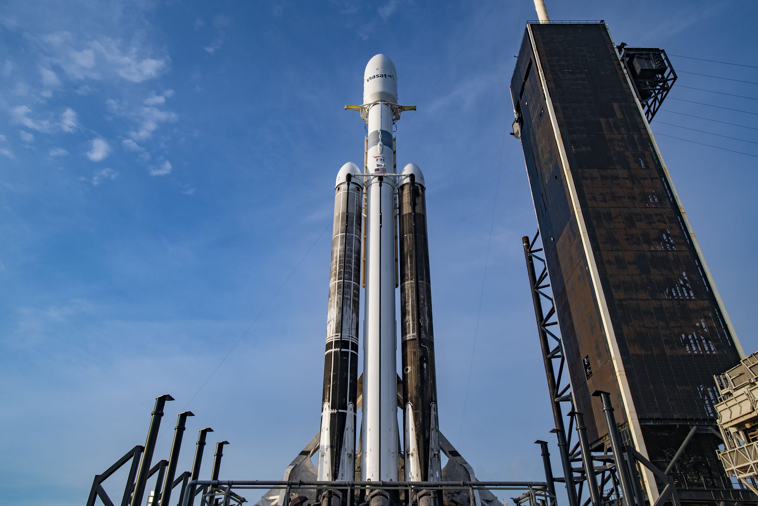SpaceX intentará de nuevo el lanzamiento del cohete Falcon Heavy este domingo SpaceX intentará de nuevo el lanzamiento del cohete Falcon Heavy este domingo