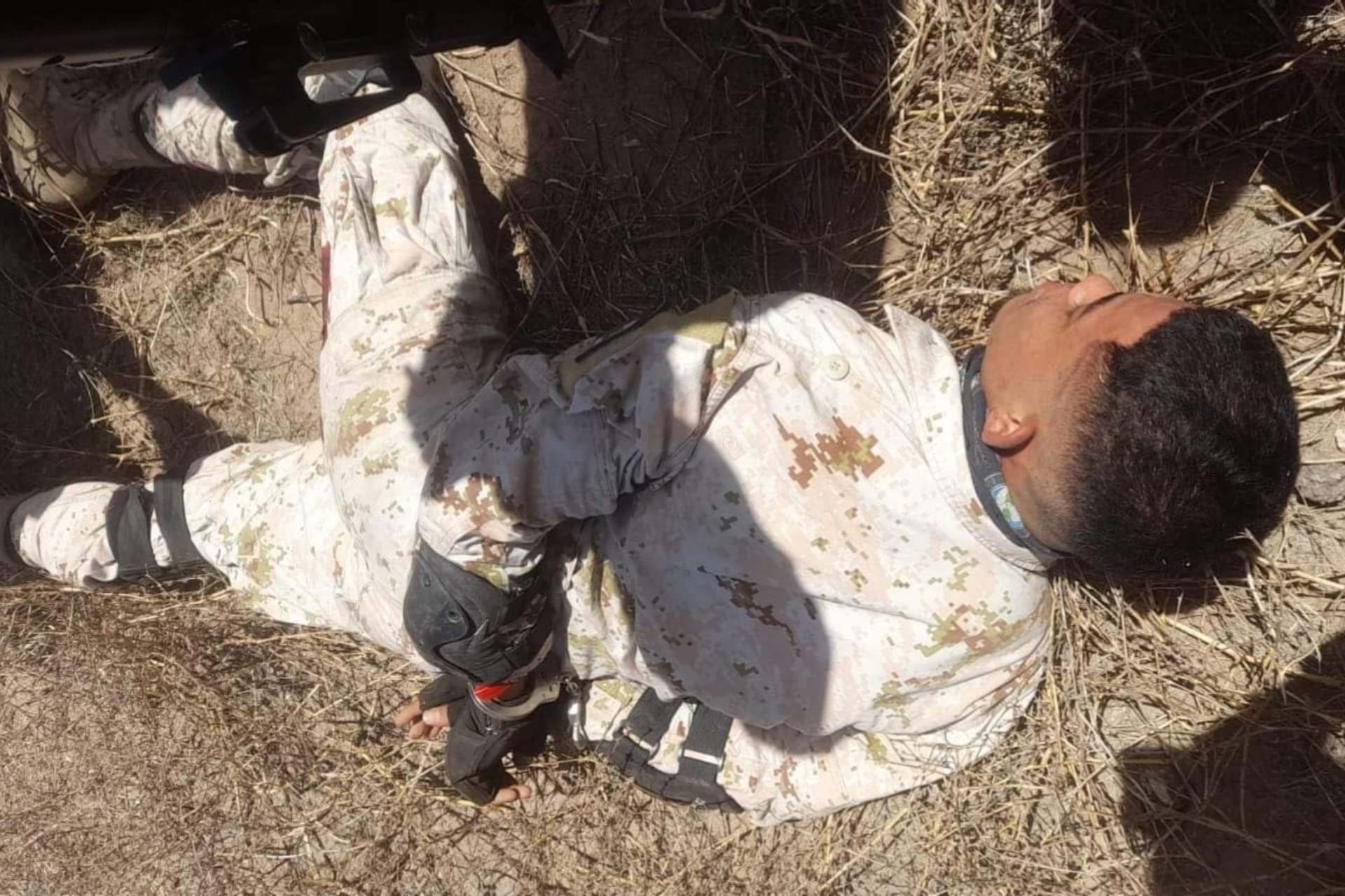 Detienen a dos exmilitares que colaboraban con crimen tras operativo en Sonora