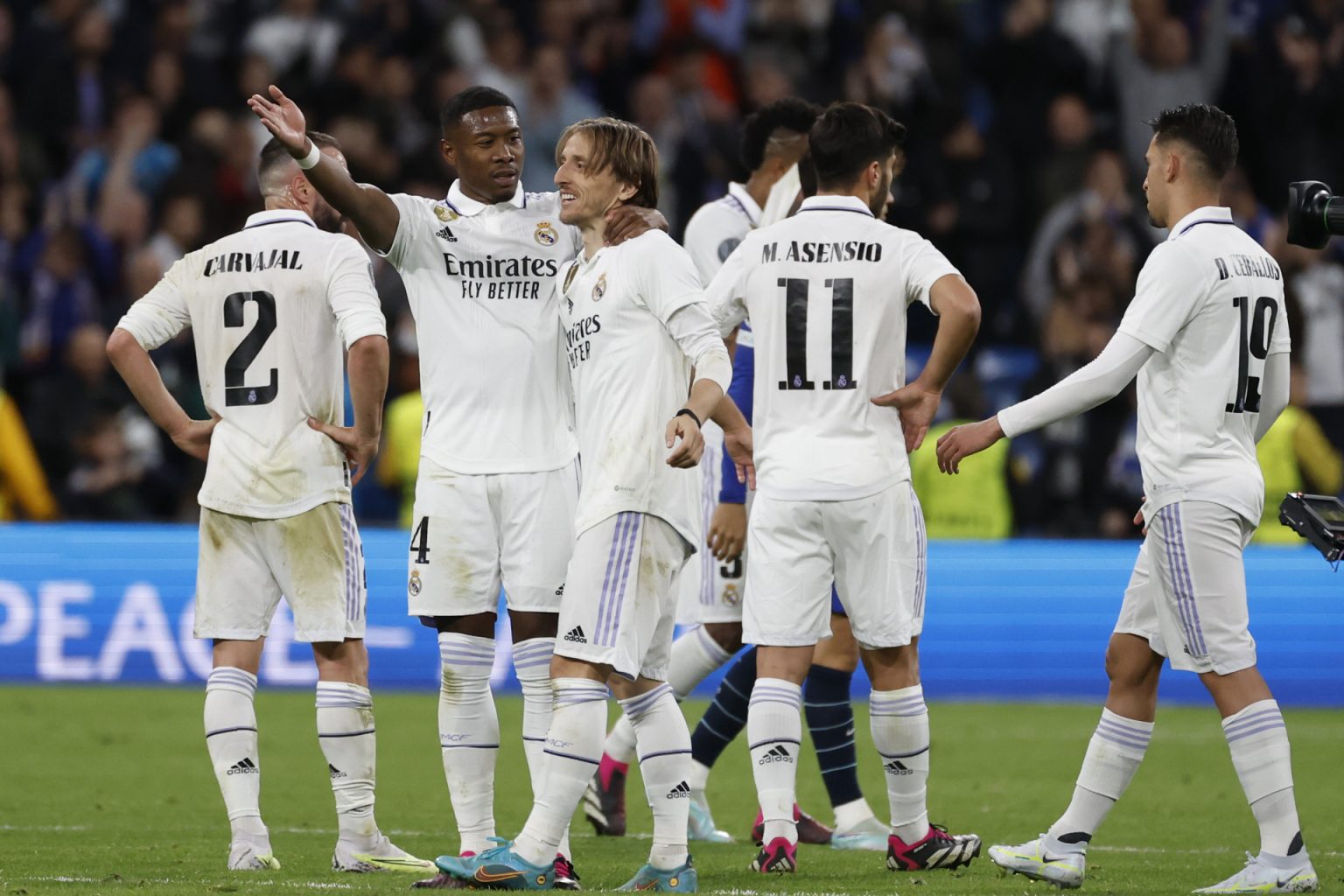 Real Madrid impone su autoridad ante el Chelsea