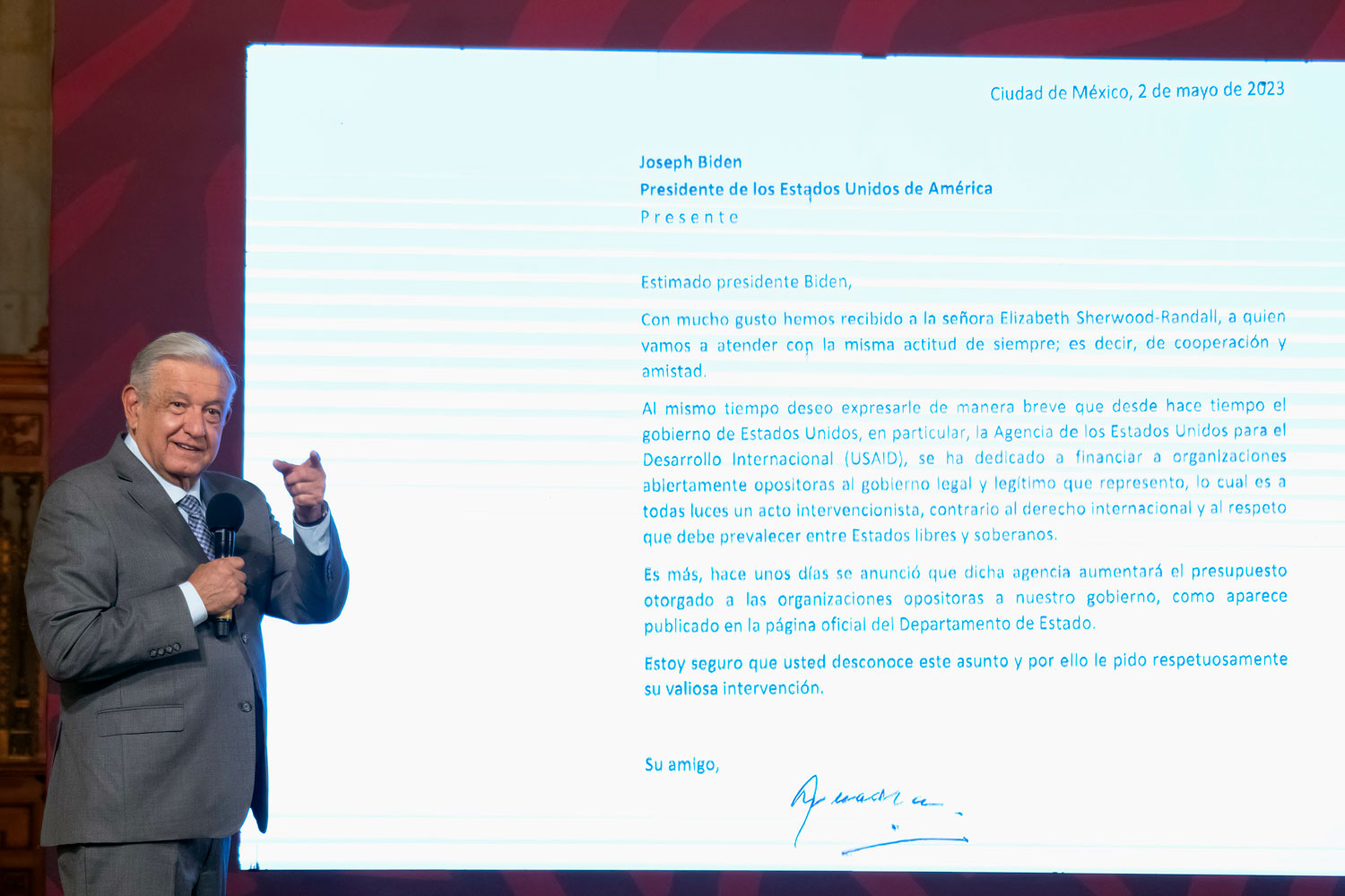 Cuestiona AMLO financiamiento de EE.UU. a organizaciones opositoras; Conferencia (03-05-2023)