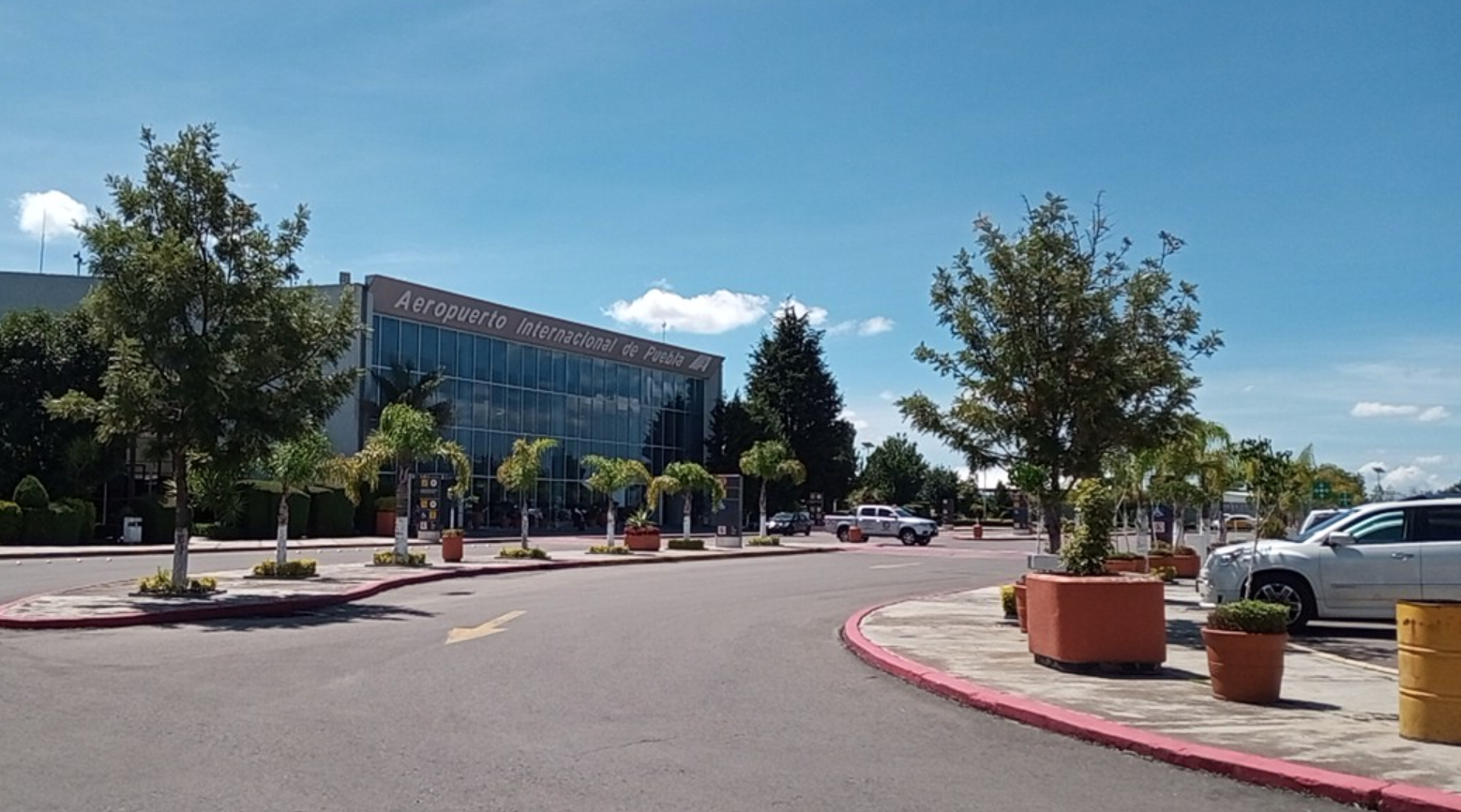 Cierra operaciones el Aeropuerto Internacional de Puebla por caída de ceniza volcánica Cierra operaciones el Aeropuerto Internacional de Puebla por caída de ceniza volcánica