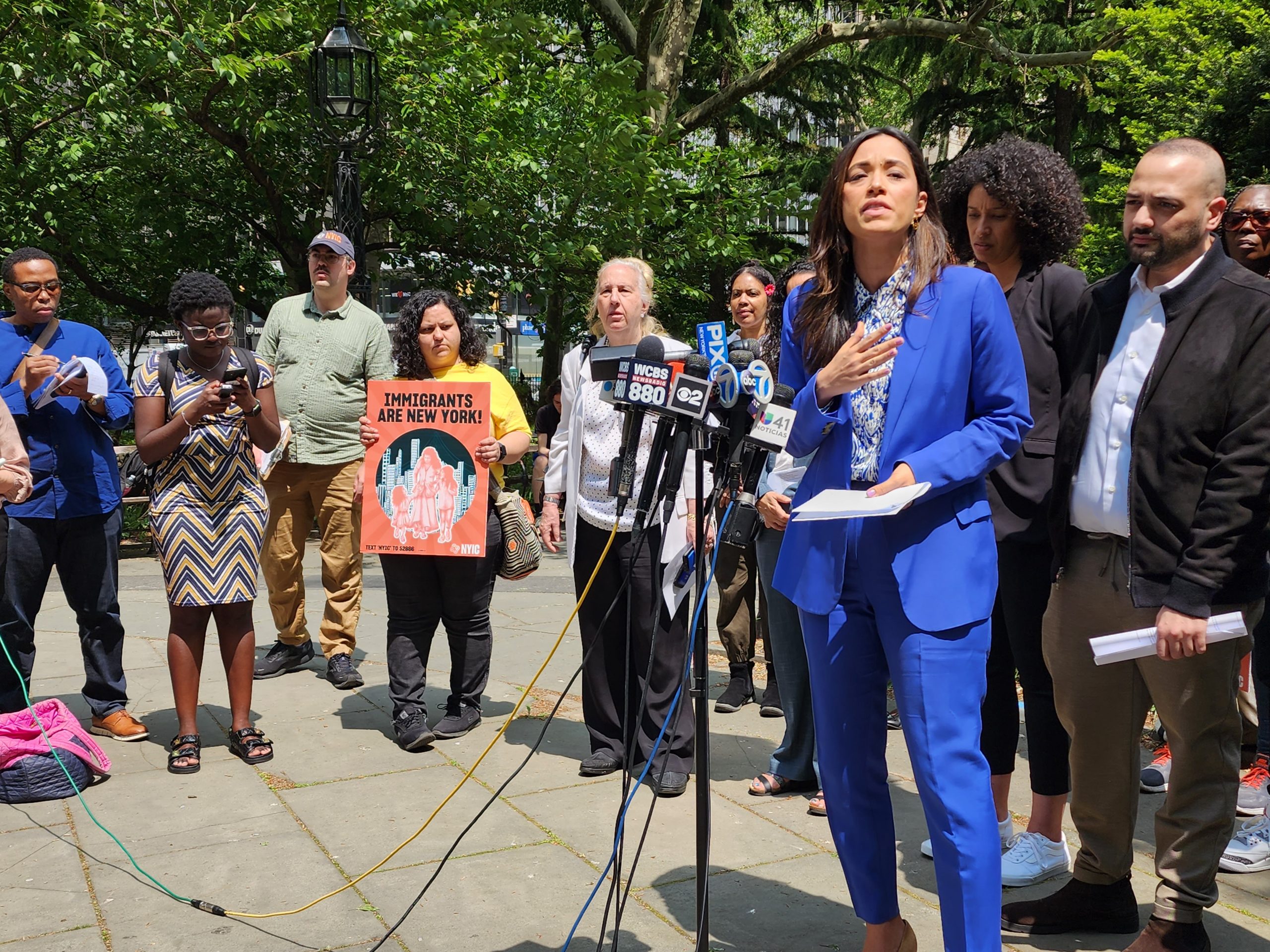 Critican a alcalde de Nueva York por no tener plan migratorio ante el fin del Título 42 Critican a alcalde de Nueva York por no tener plan migratorio ante el fin del Título 42