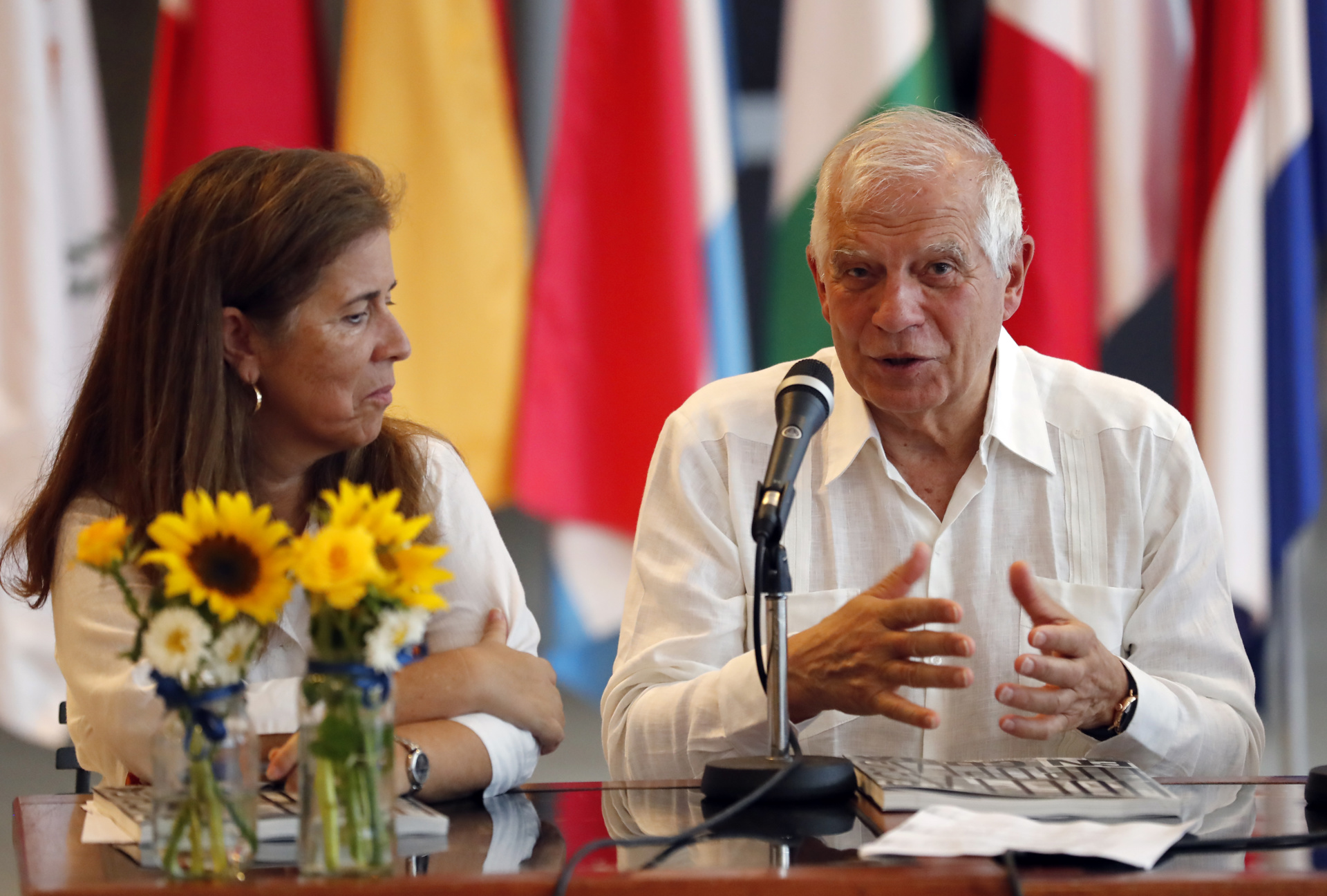 Cuba y la Unión Europea discuten sobre “libertades políticas” y “derechos humanos”